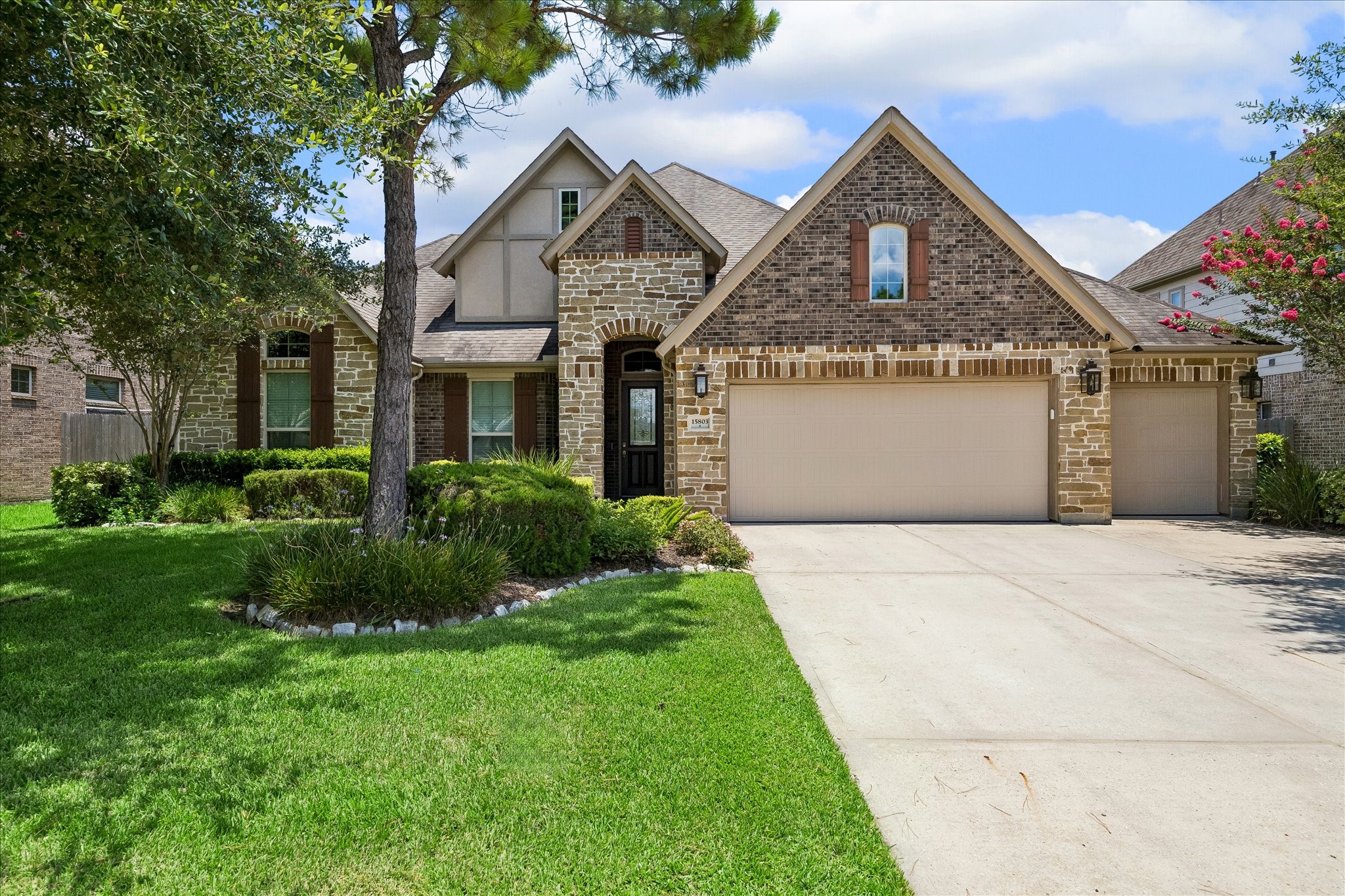 15803 Graham Spring Lane Property Photo 2