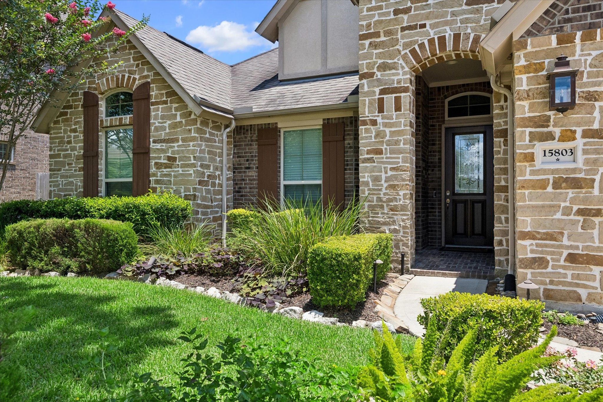 15803 Graham Spring Lane Property Photo 4