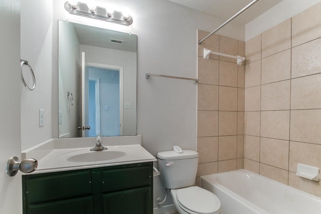 9315 Ratama Creek Lane Property Photo 15