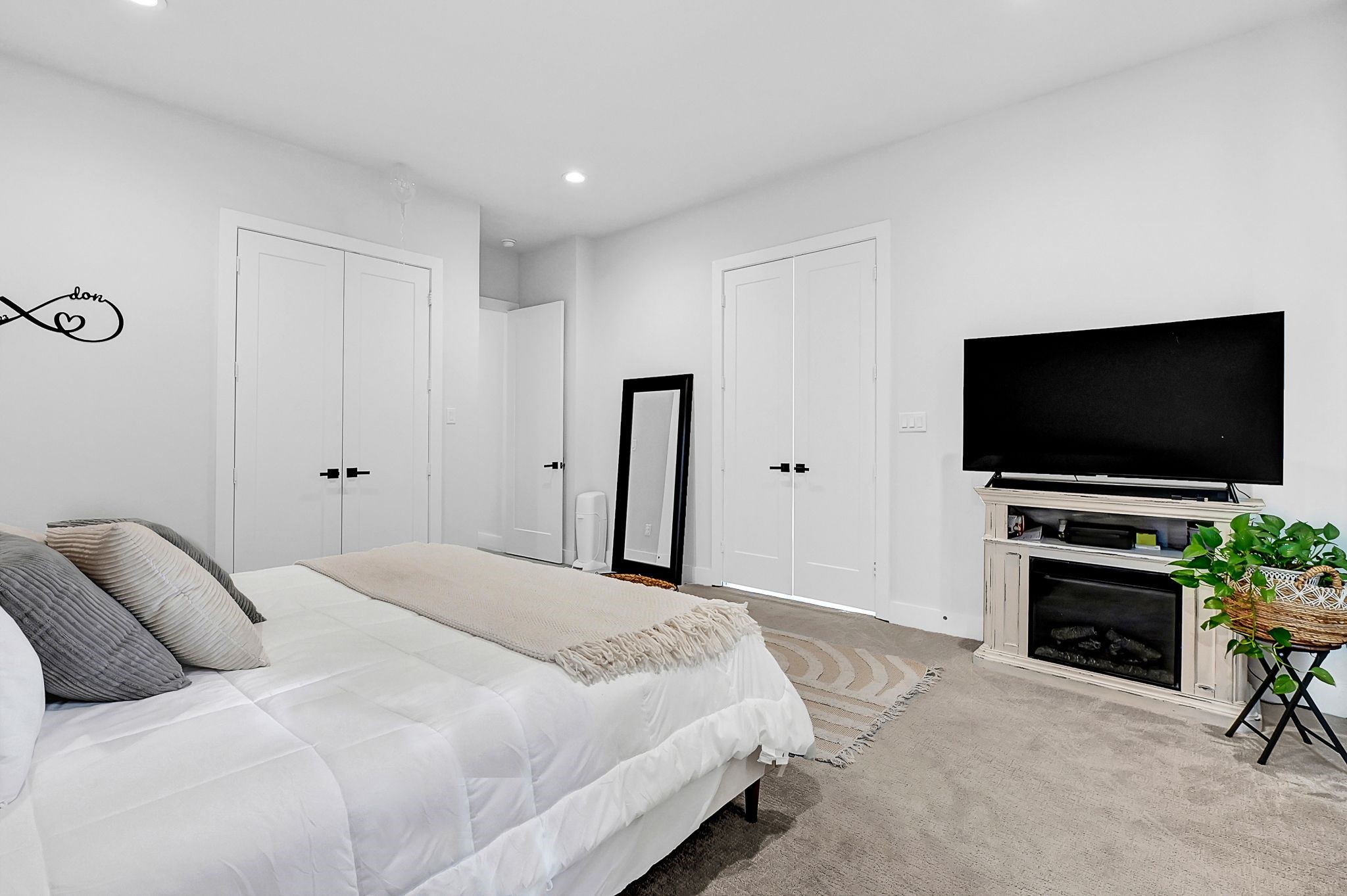 5733 White Magnolia Street Property Photo 14