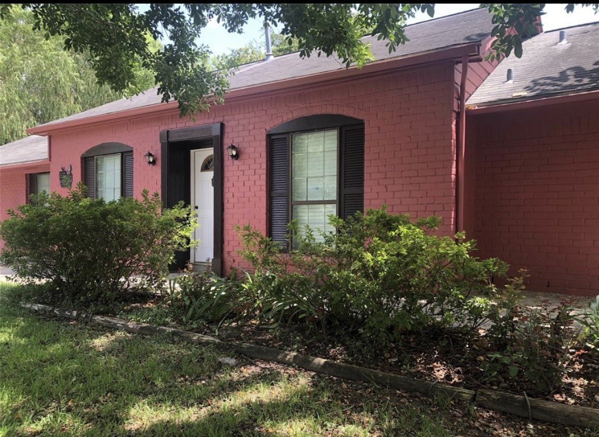9314 Valley Stream Street Property Photo 1