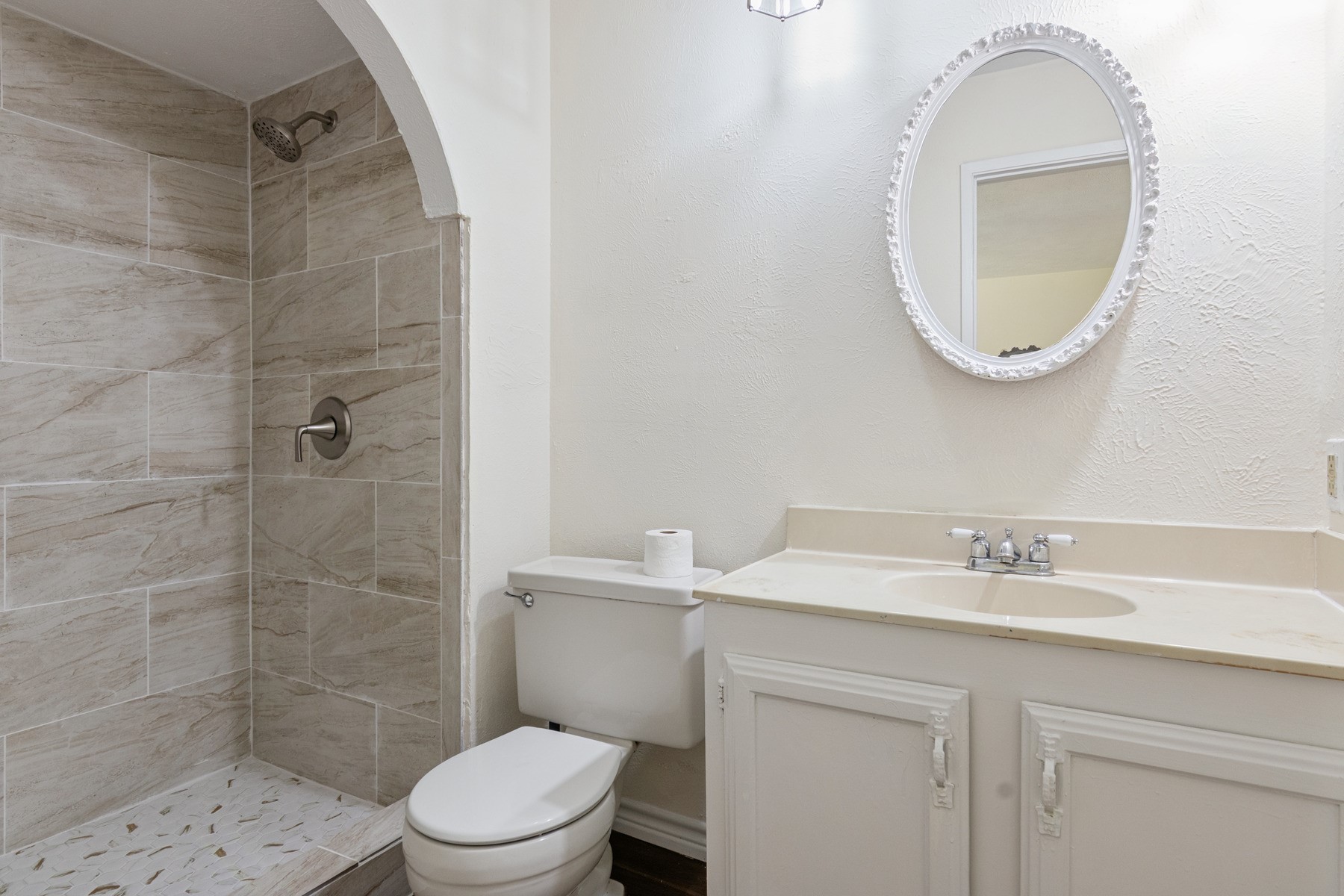 14603 Lorne Drive Property Photo 13