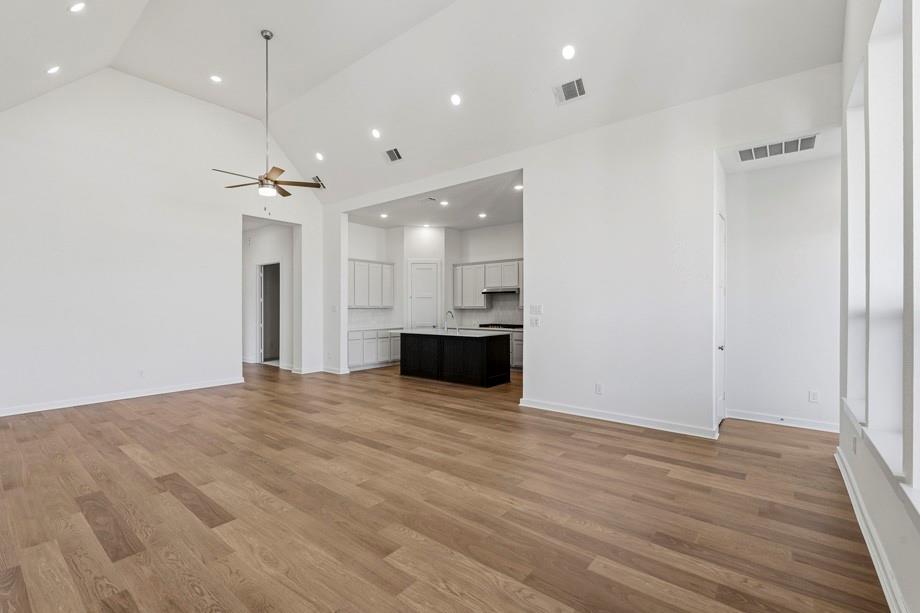 6435 Redwood Forest Drive, Manvel Tx 77578 Property Photo 9
