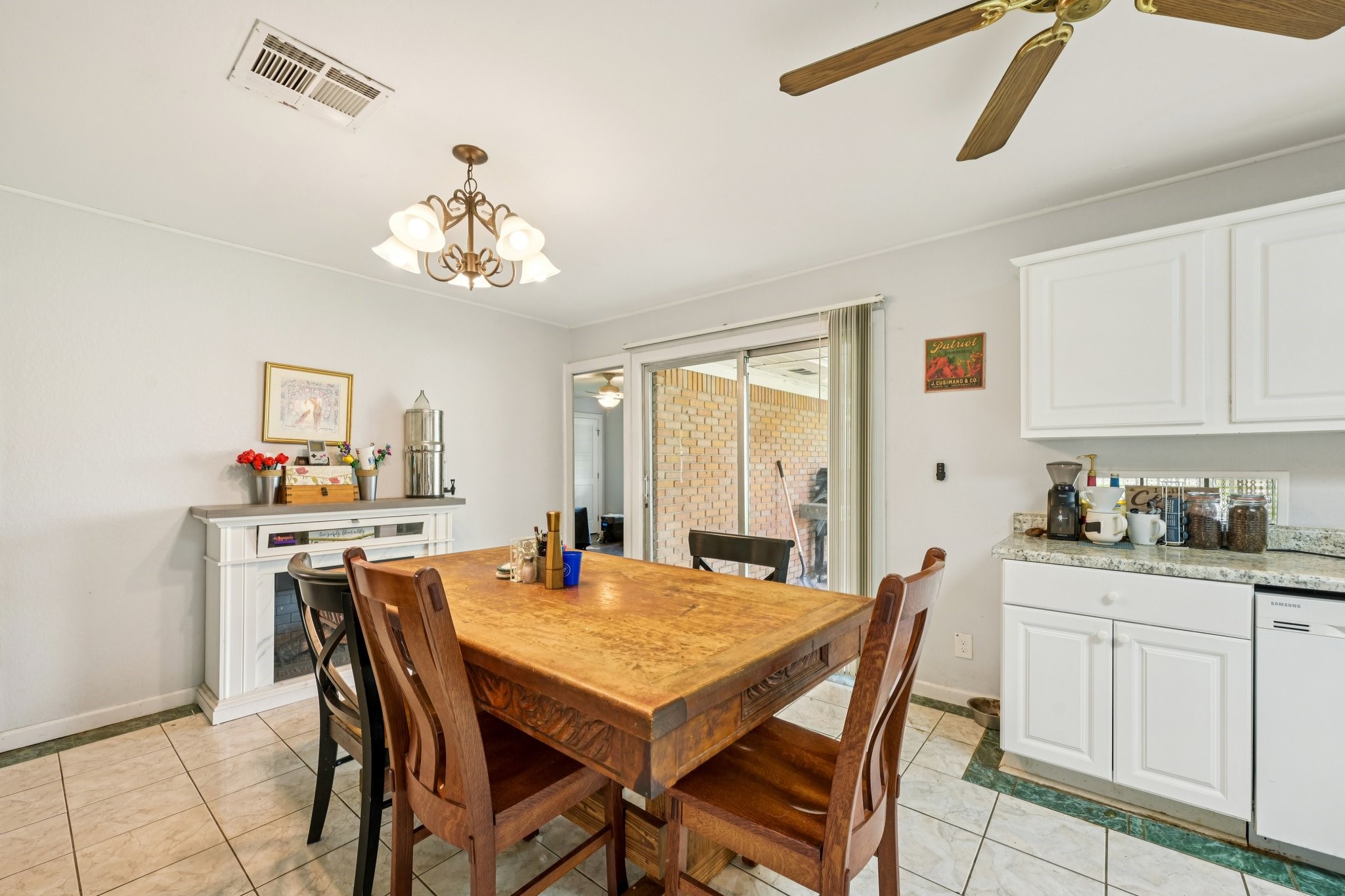 3036 Crest Drive Property Photo 11