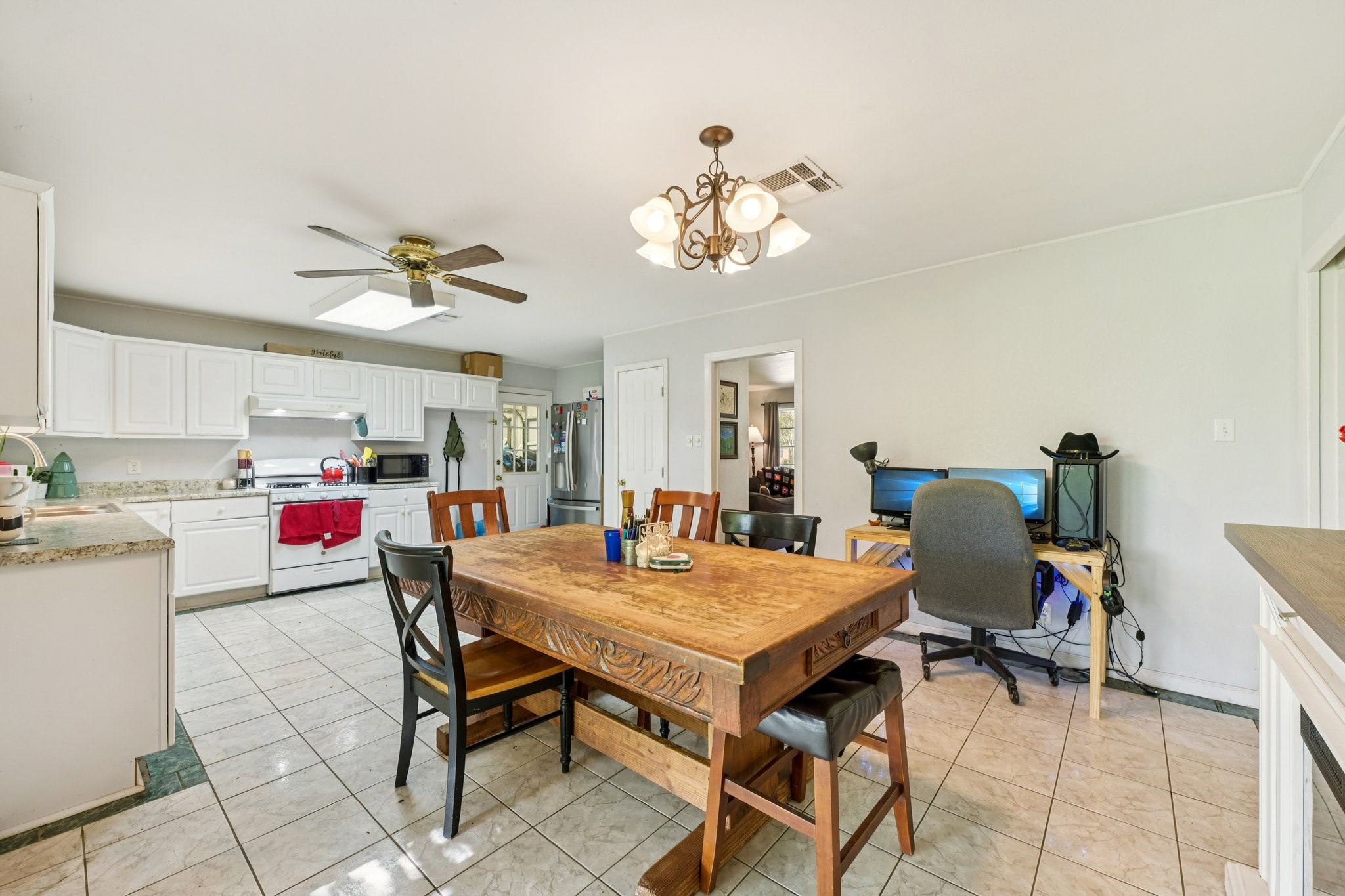 3036 Crest Drive Property Photo 12