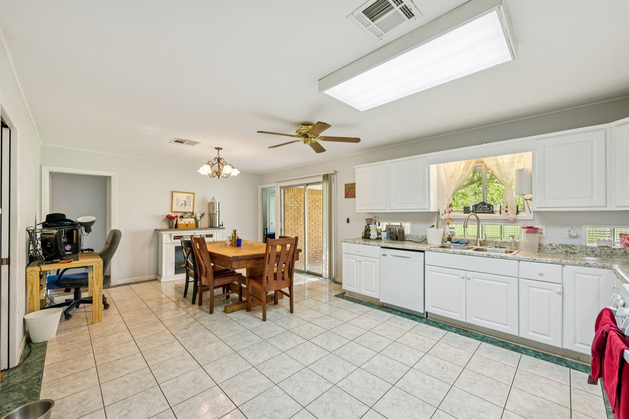3036 Crest Drive Property Photo 15