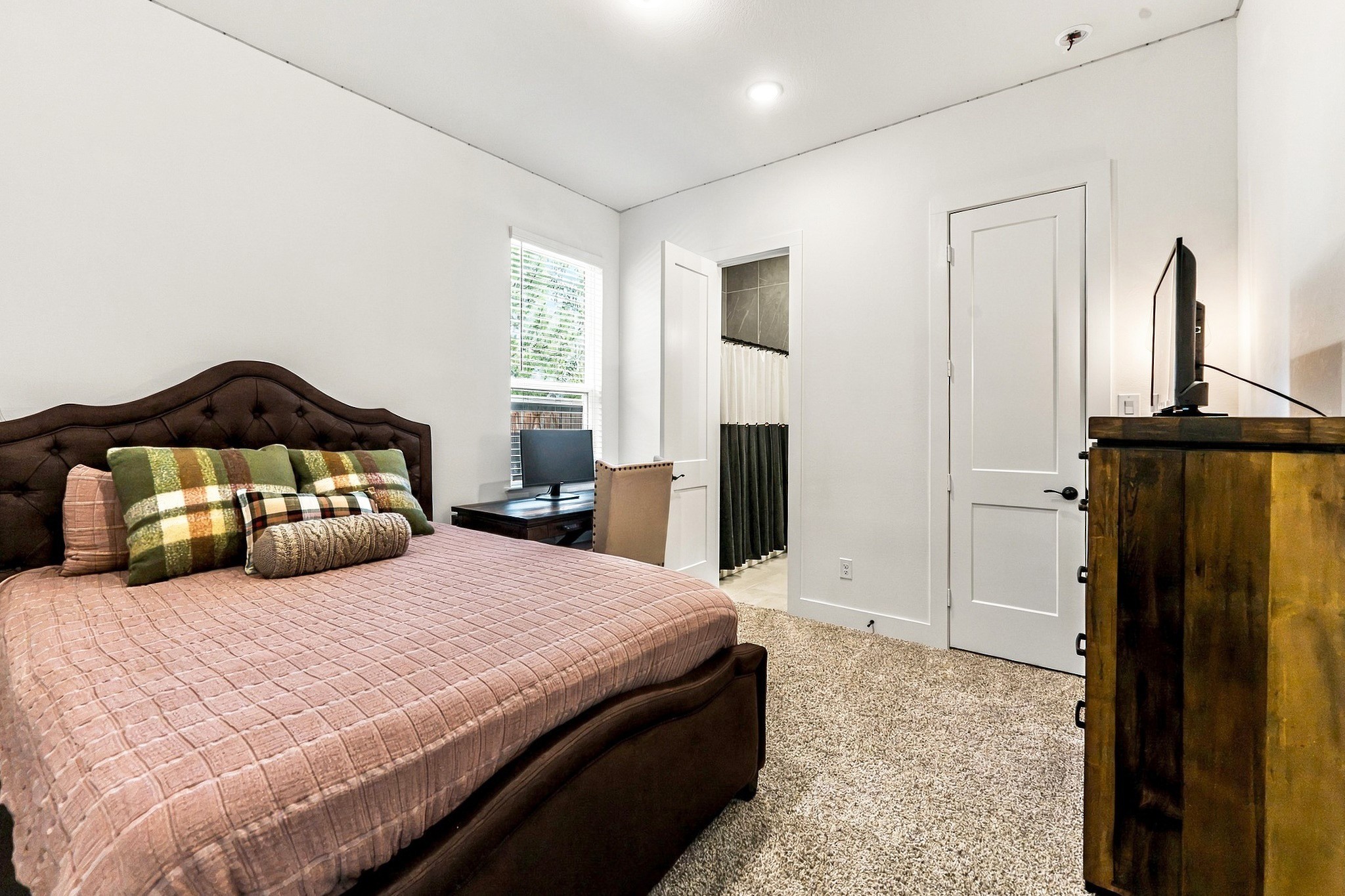 15708 Hoptree Heights Lane Property Photo 42