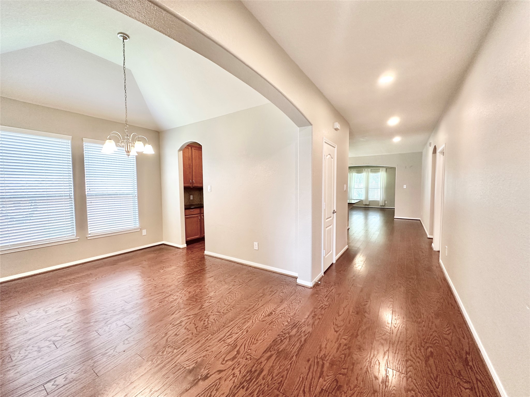 25323 Lisburn Drive Property Photo 7