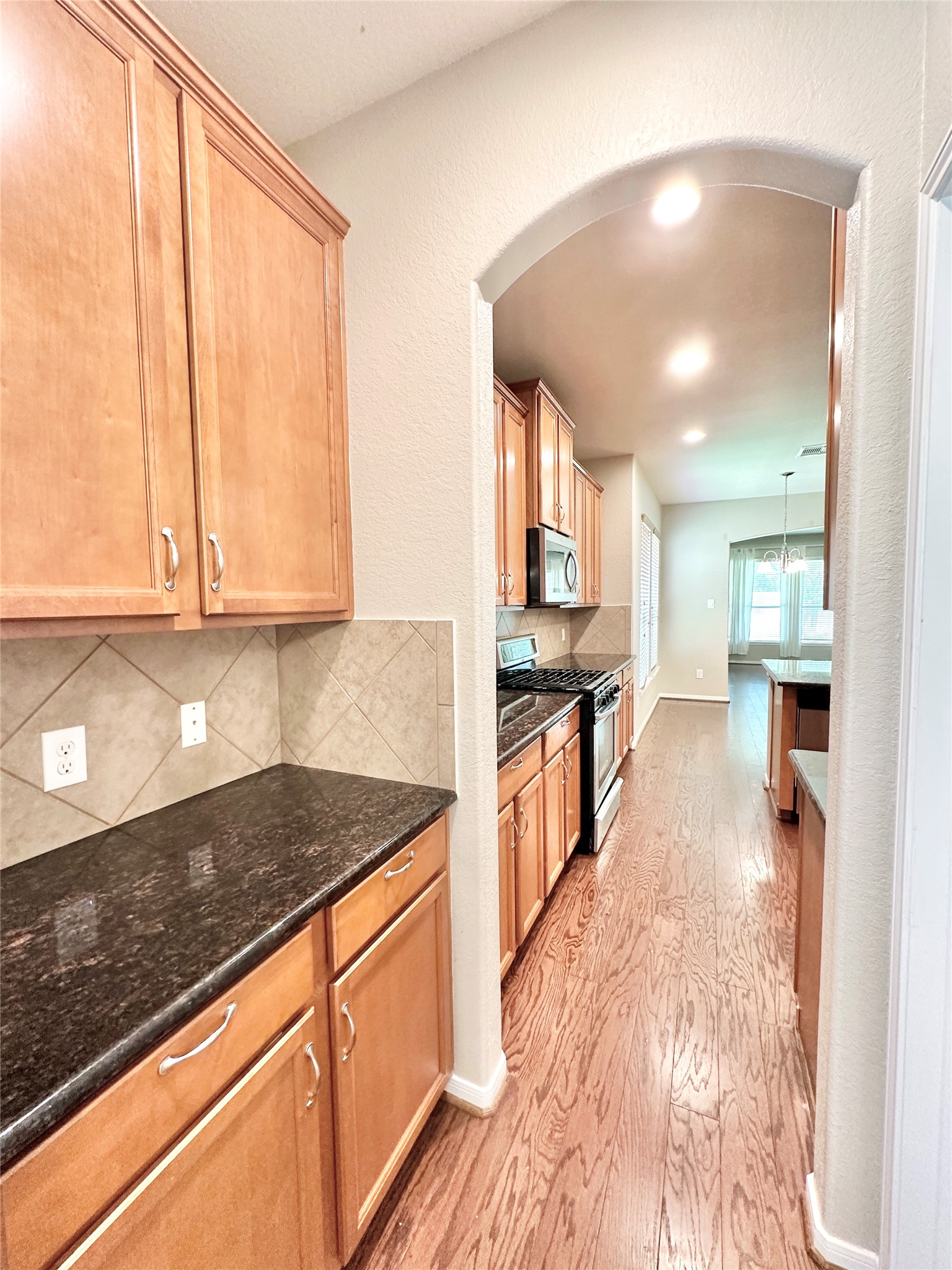 25323 Lisburn Drive Property Photo 9