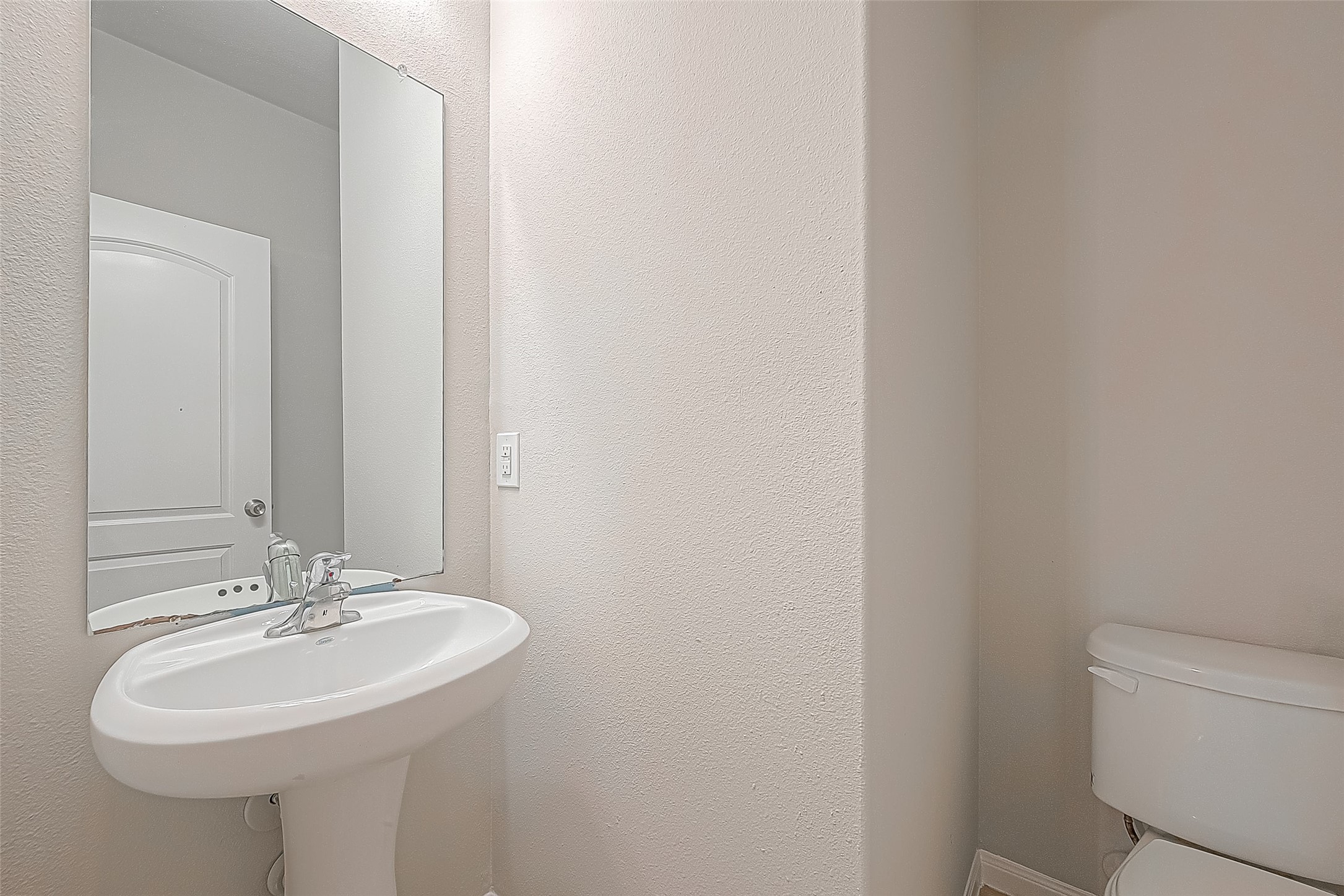 20630 Stout Drive Property Photo 41
