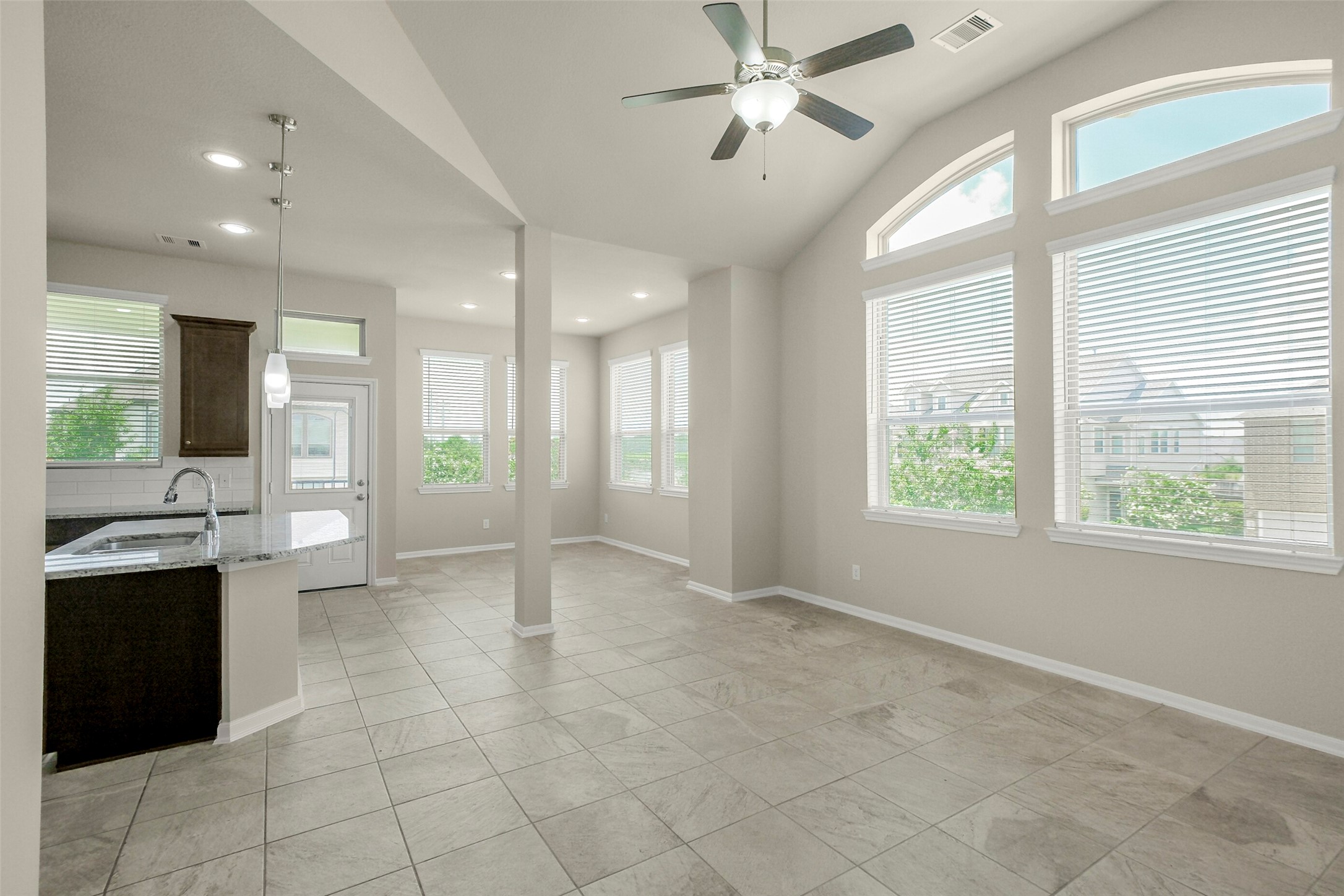 2547 Bordelon Lane Property Photo 8