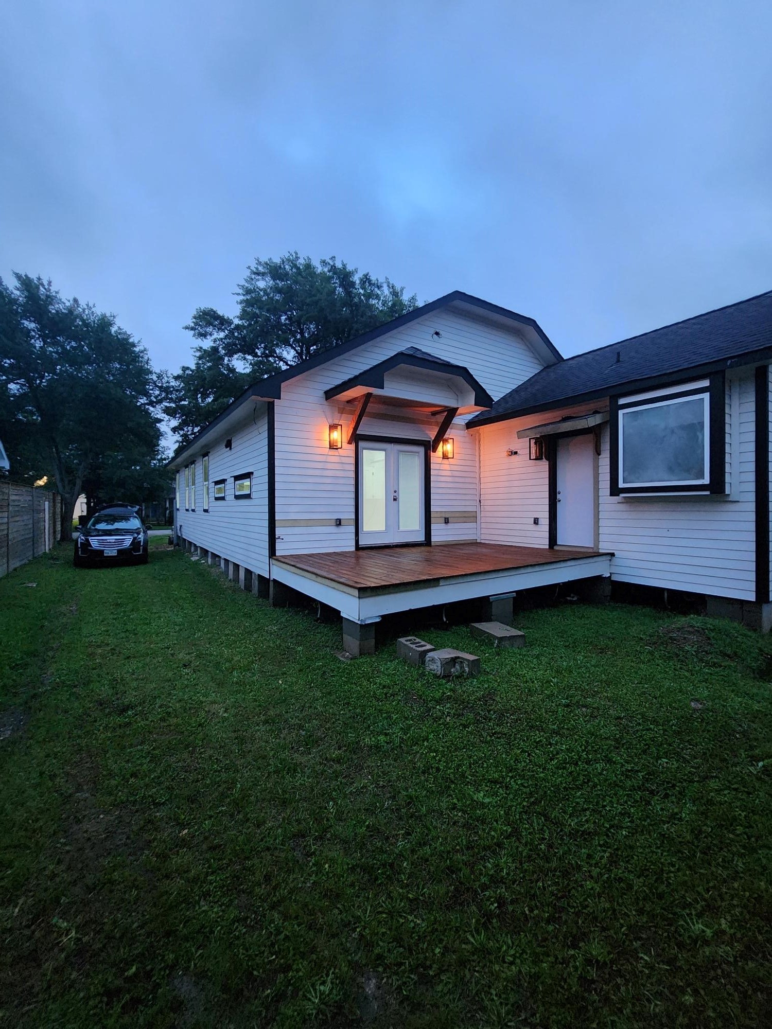 1506 Munger Street Property Photo 4