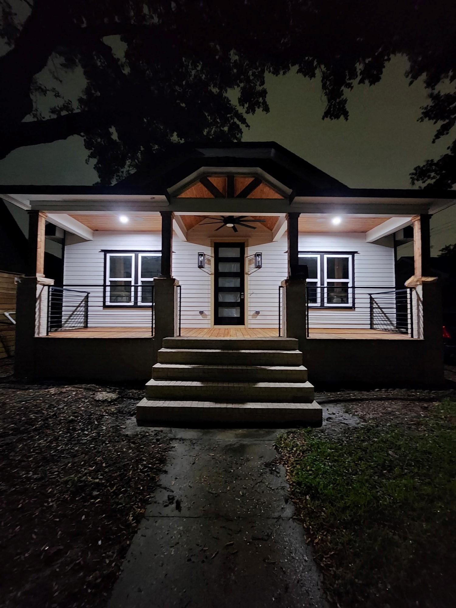 1506 Munger Street Property Photo 5