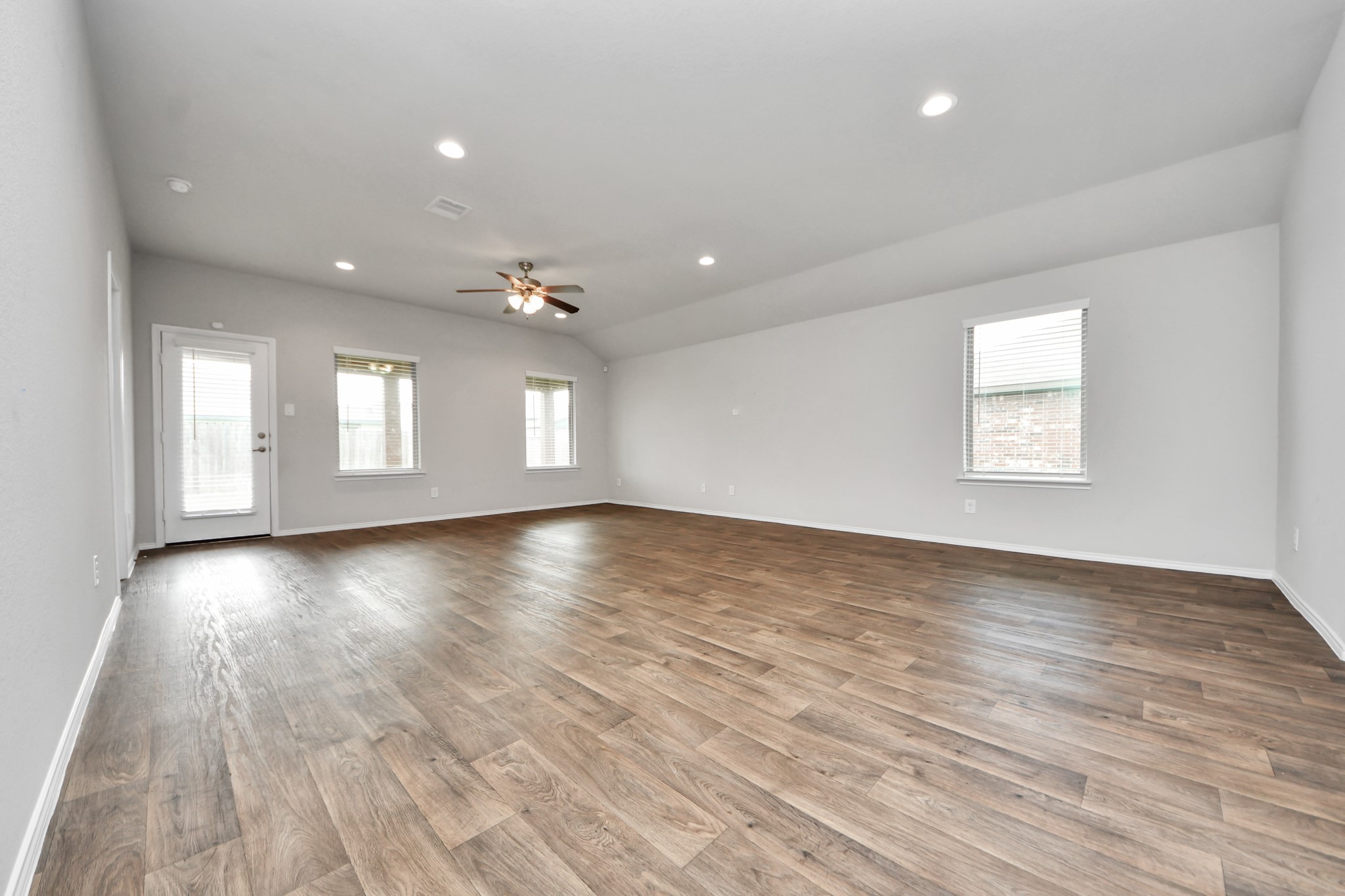 1715 Bear Spring Drive Property Photo 16