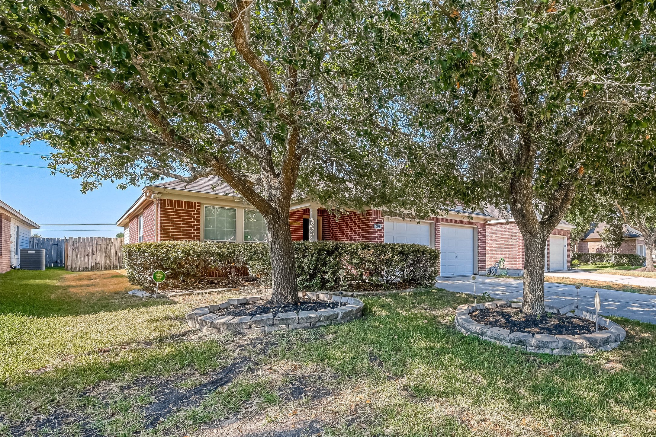 3403 Sparta Drive Property Photo 3
