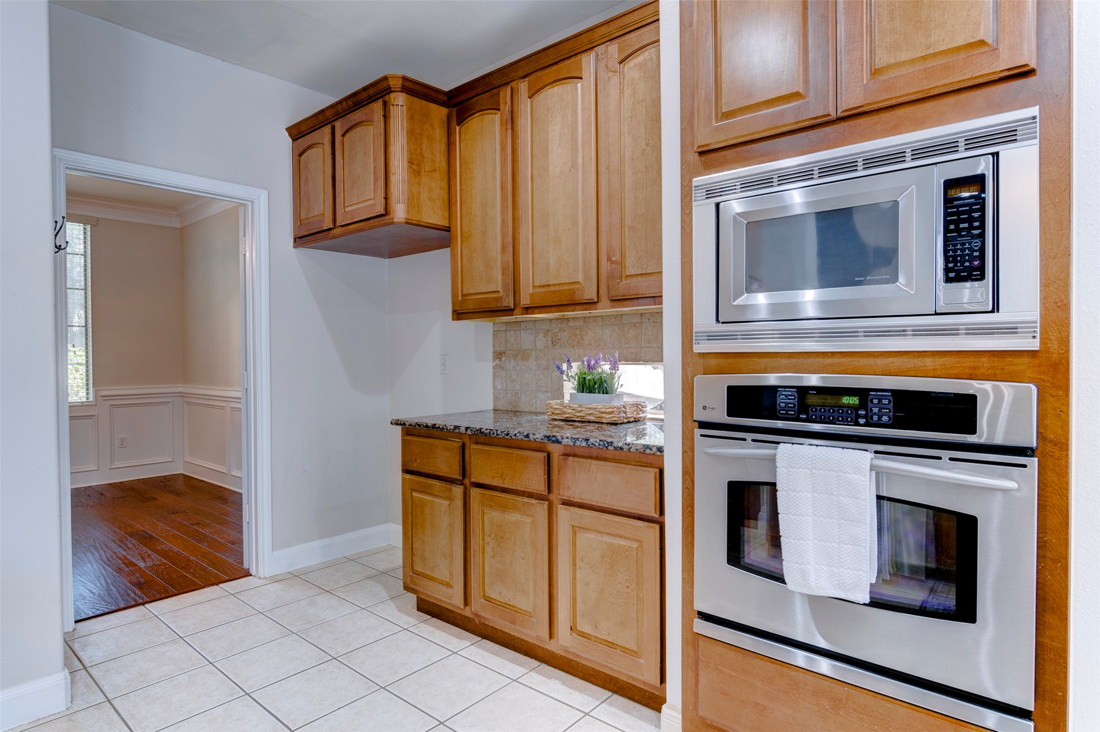 18227 Enchanted Rock Trail Property Photo 5
