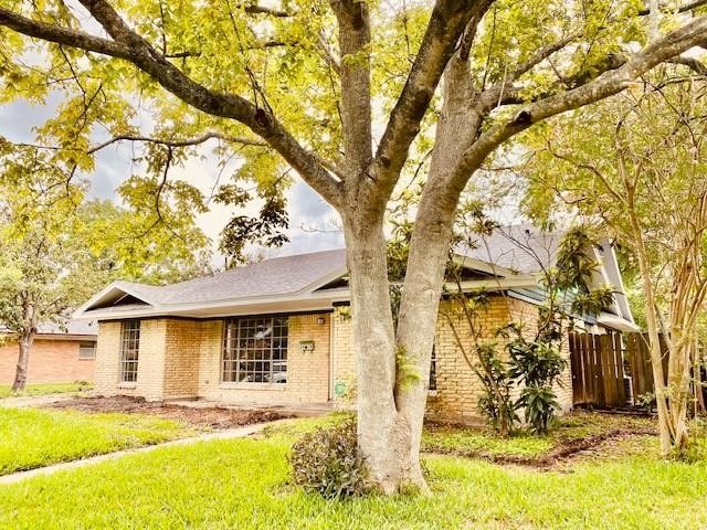 3919 Hickok Lane Property Photo 2
