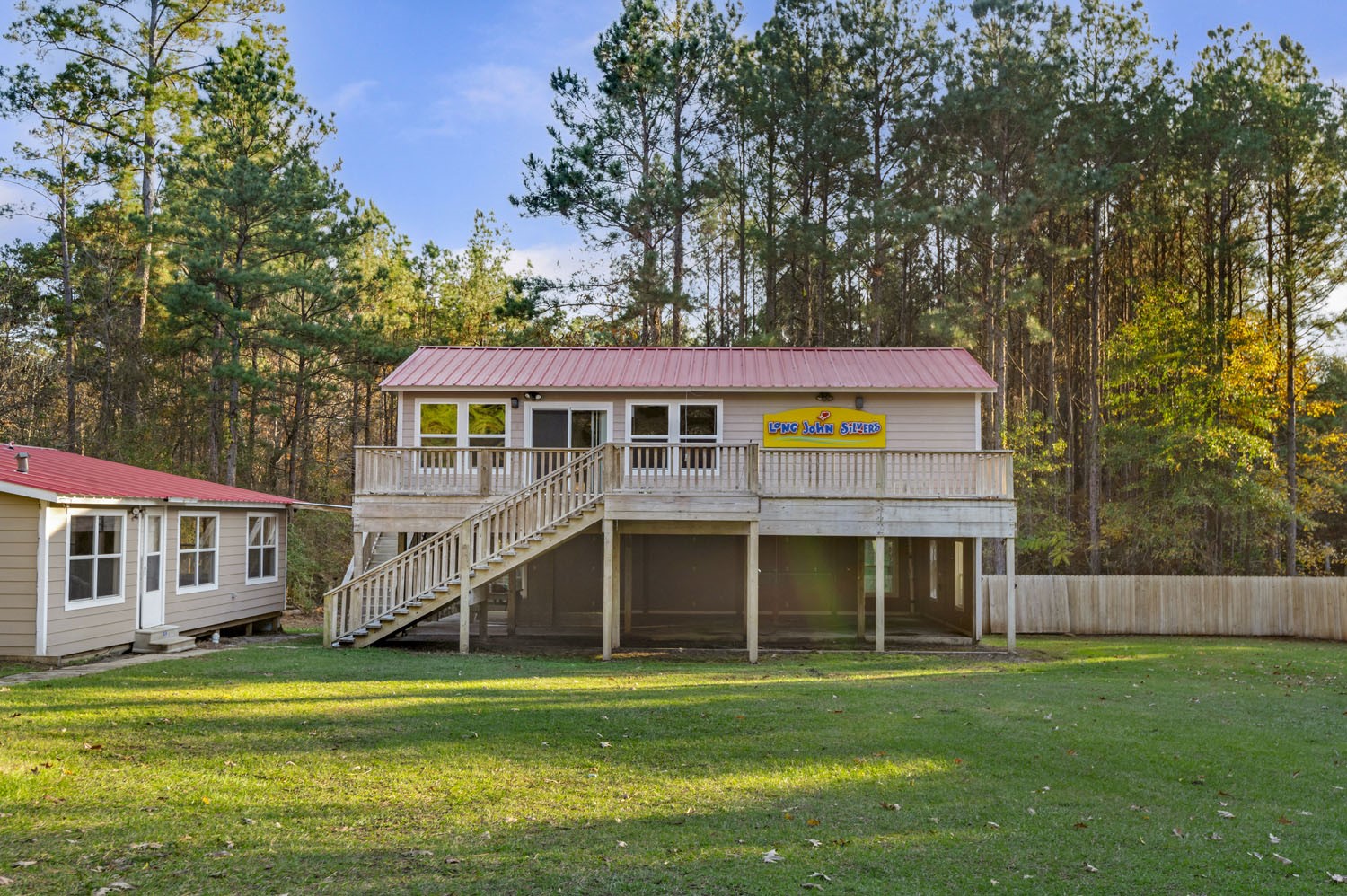 225 Cr 3360 Property Photo 1