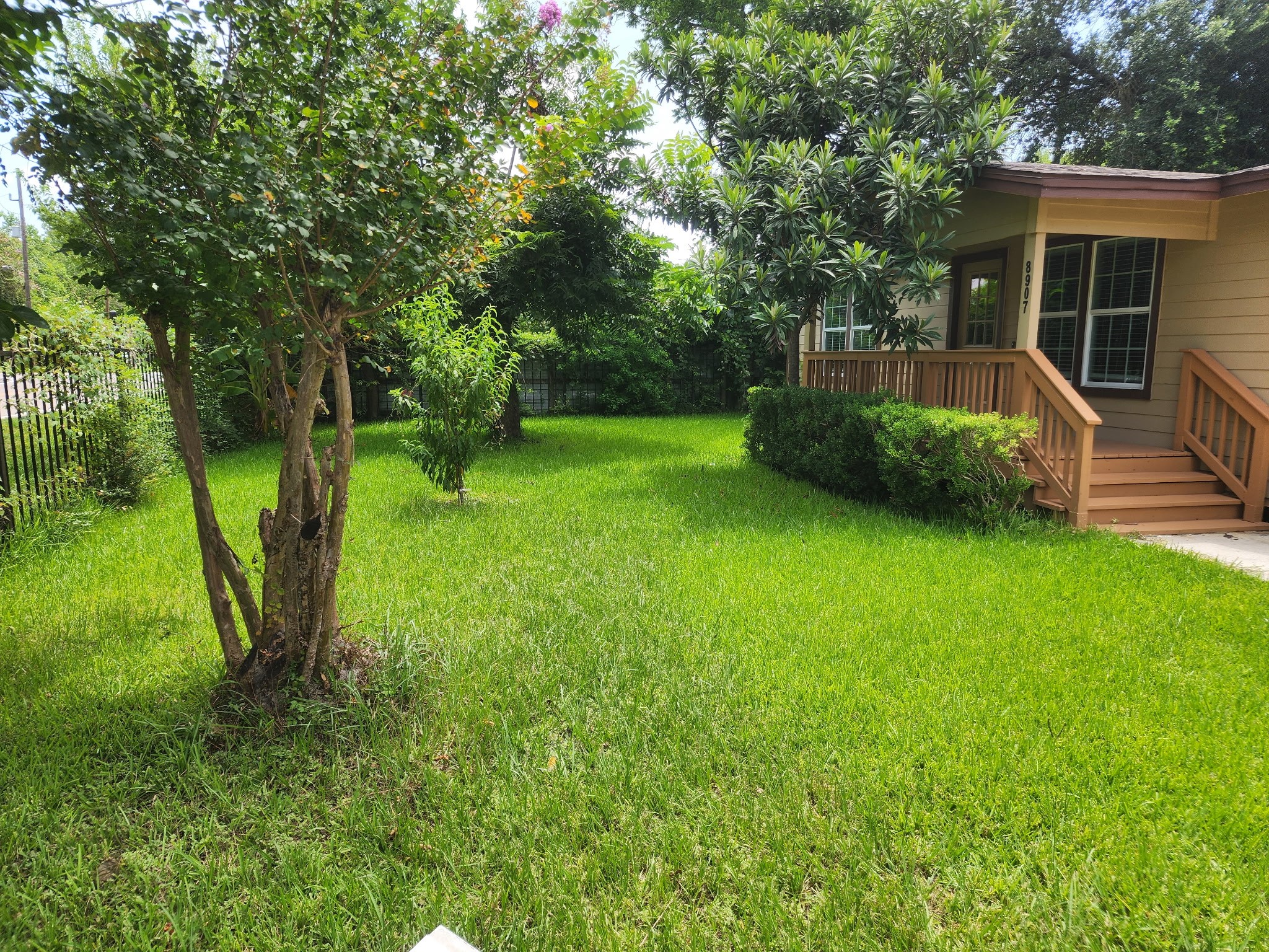 8907 Meadow Vista Boulevard Property Photo 9