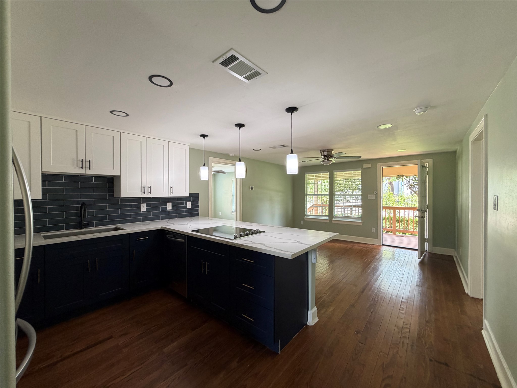8907 Meadow Vista Boulevard Property Photo 13