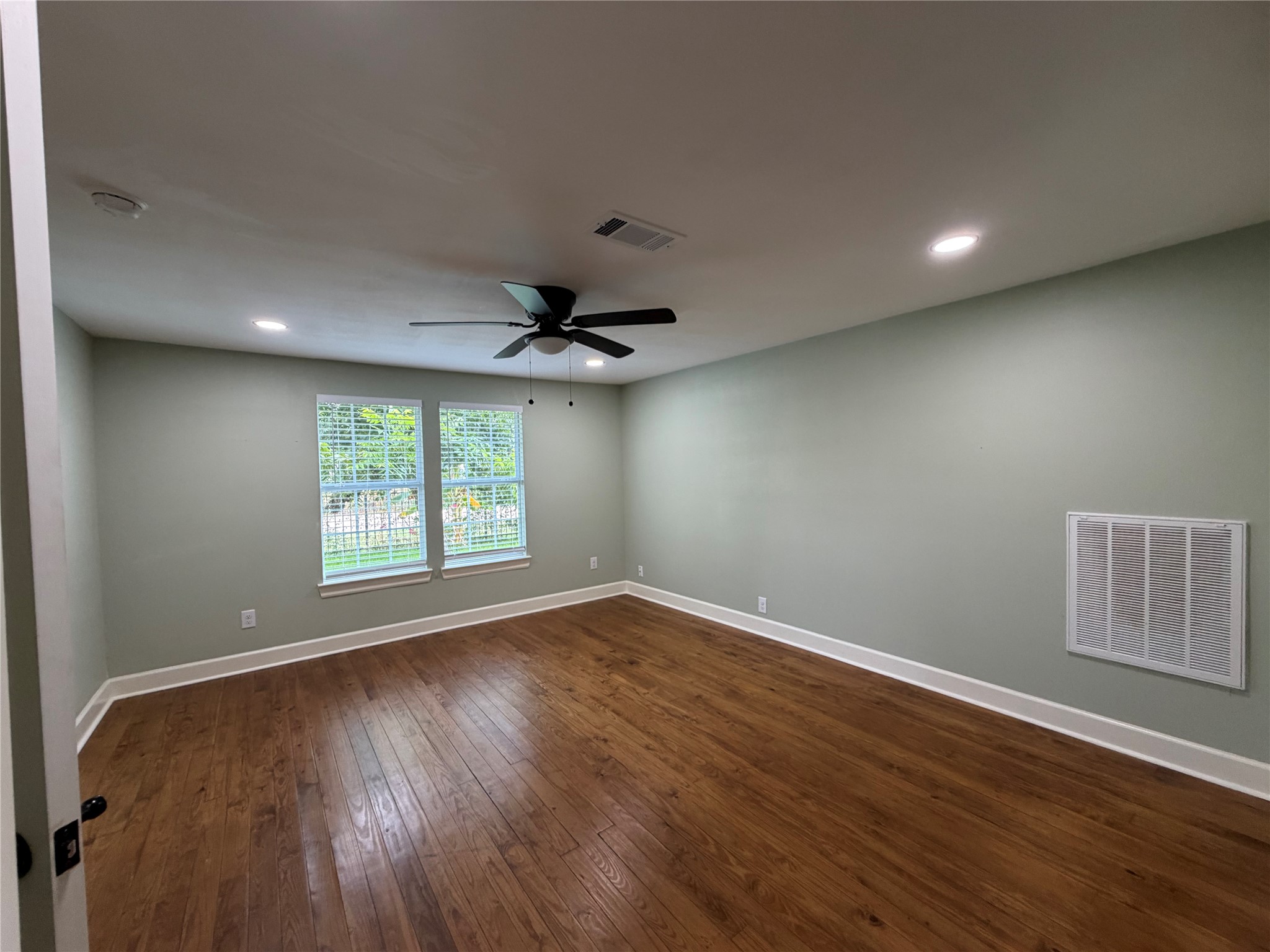 8907 Meadow Vista Boulevard Property Photo 15