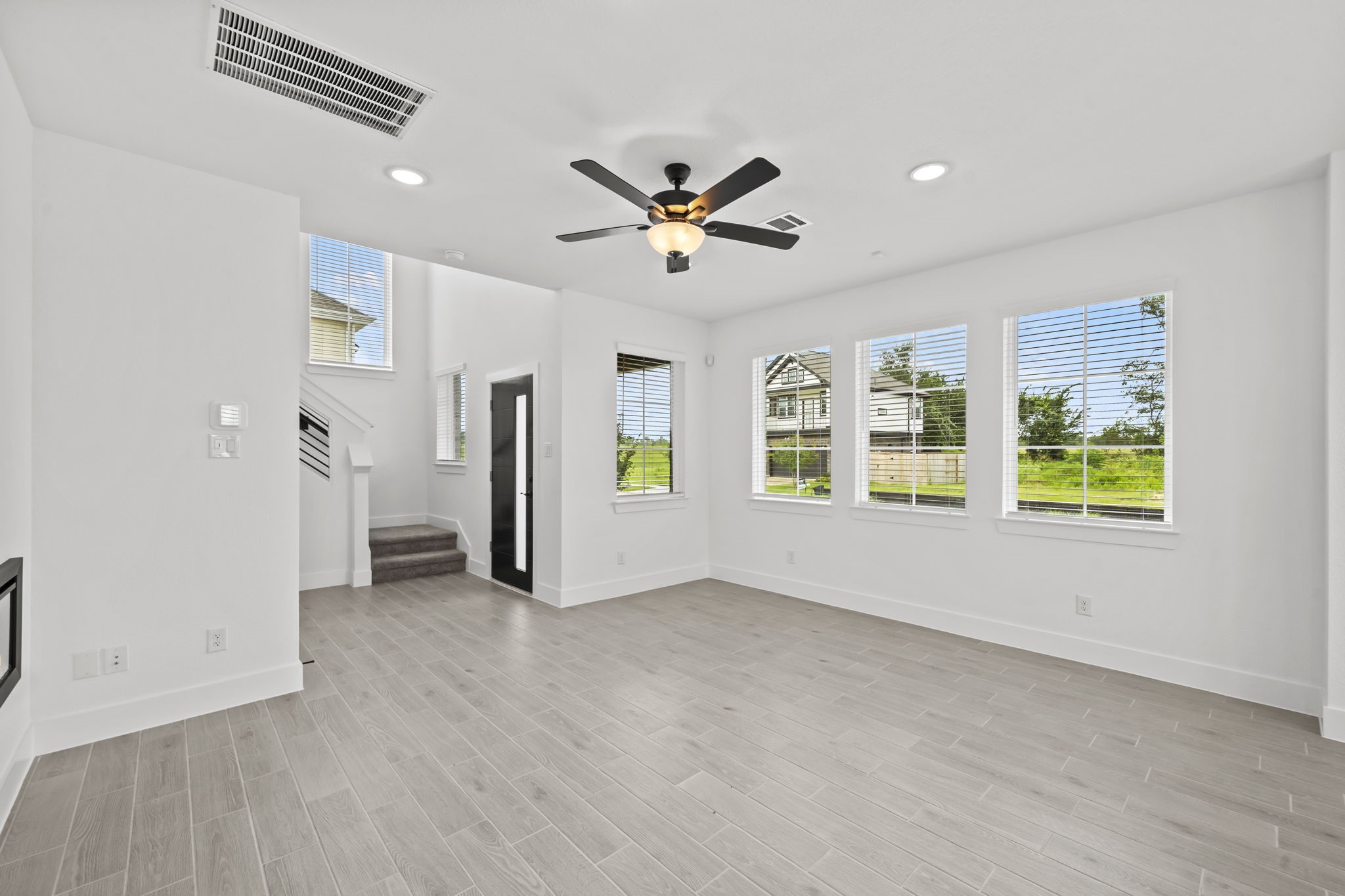 1220 Shaded Rock Drive Property Photo 11