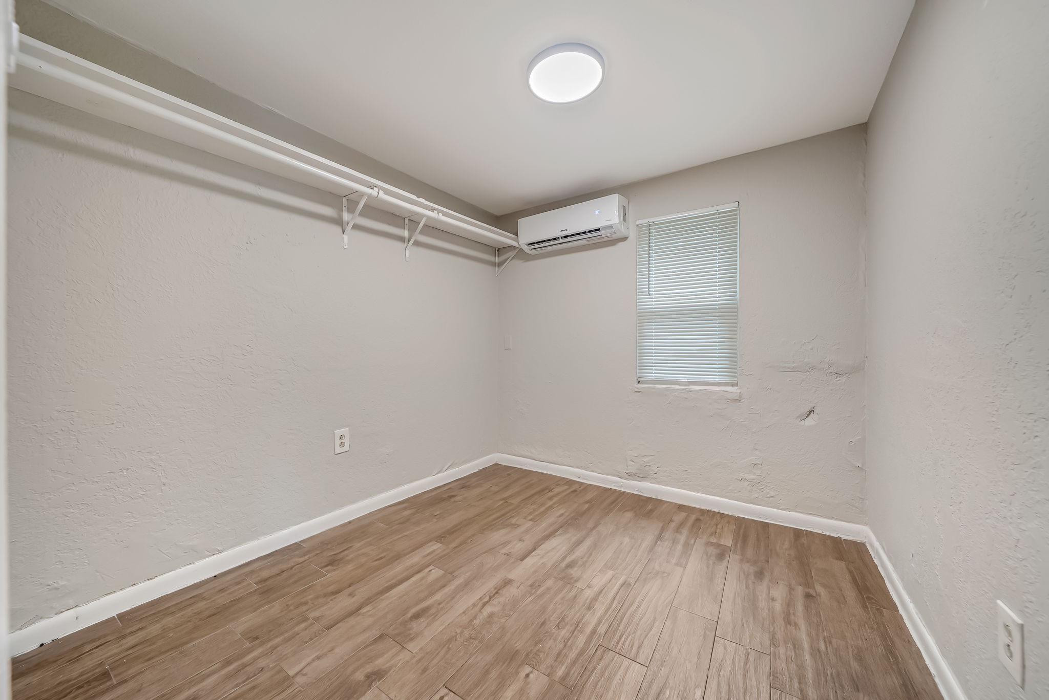 217 Johnson Street 1 Property Photo 2