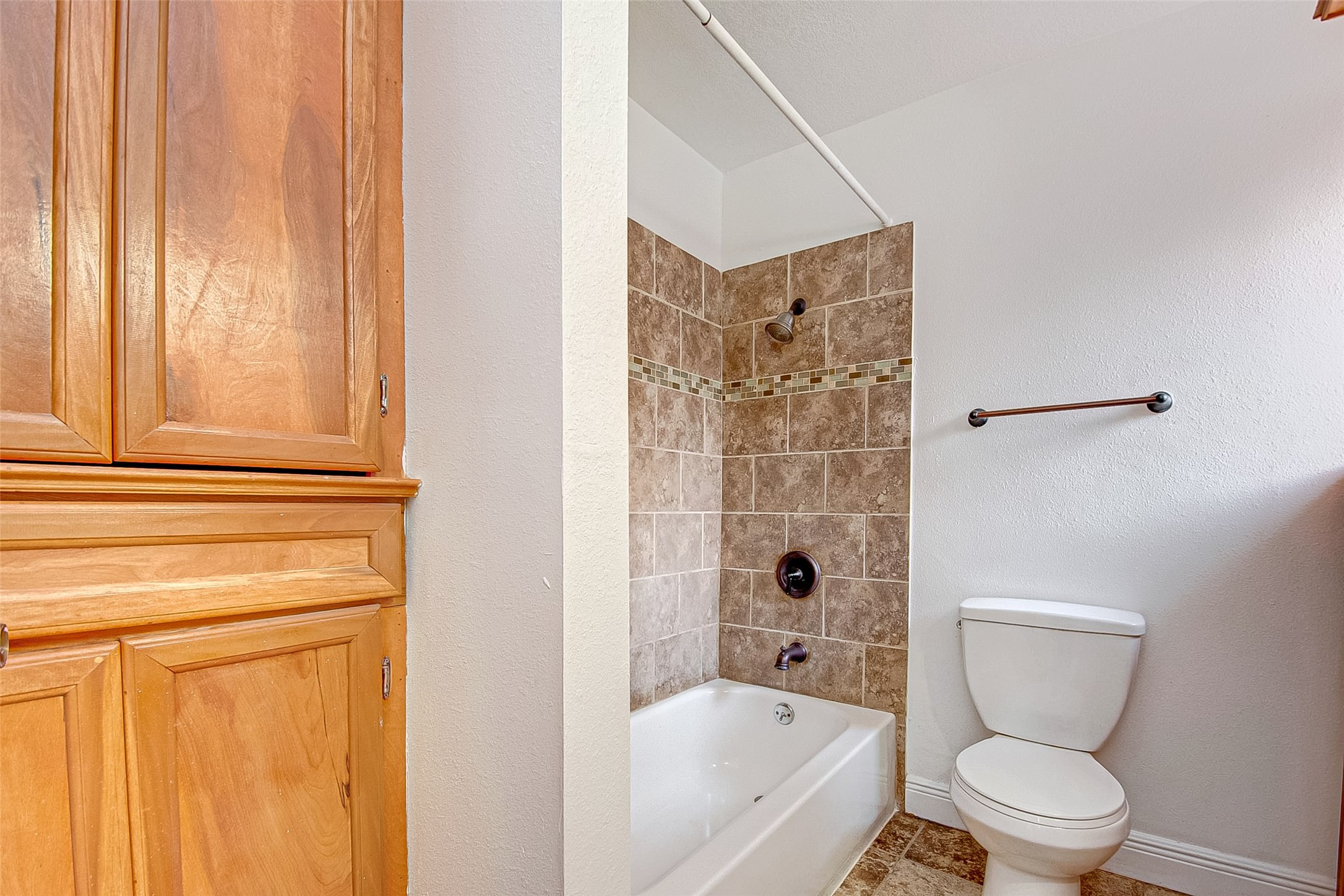 8312 Augustine Drive D Property Photo 26