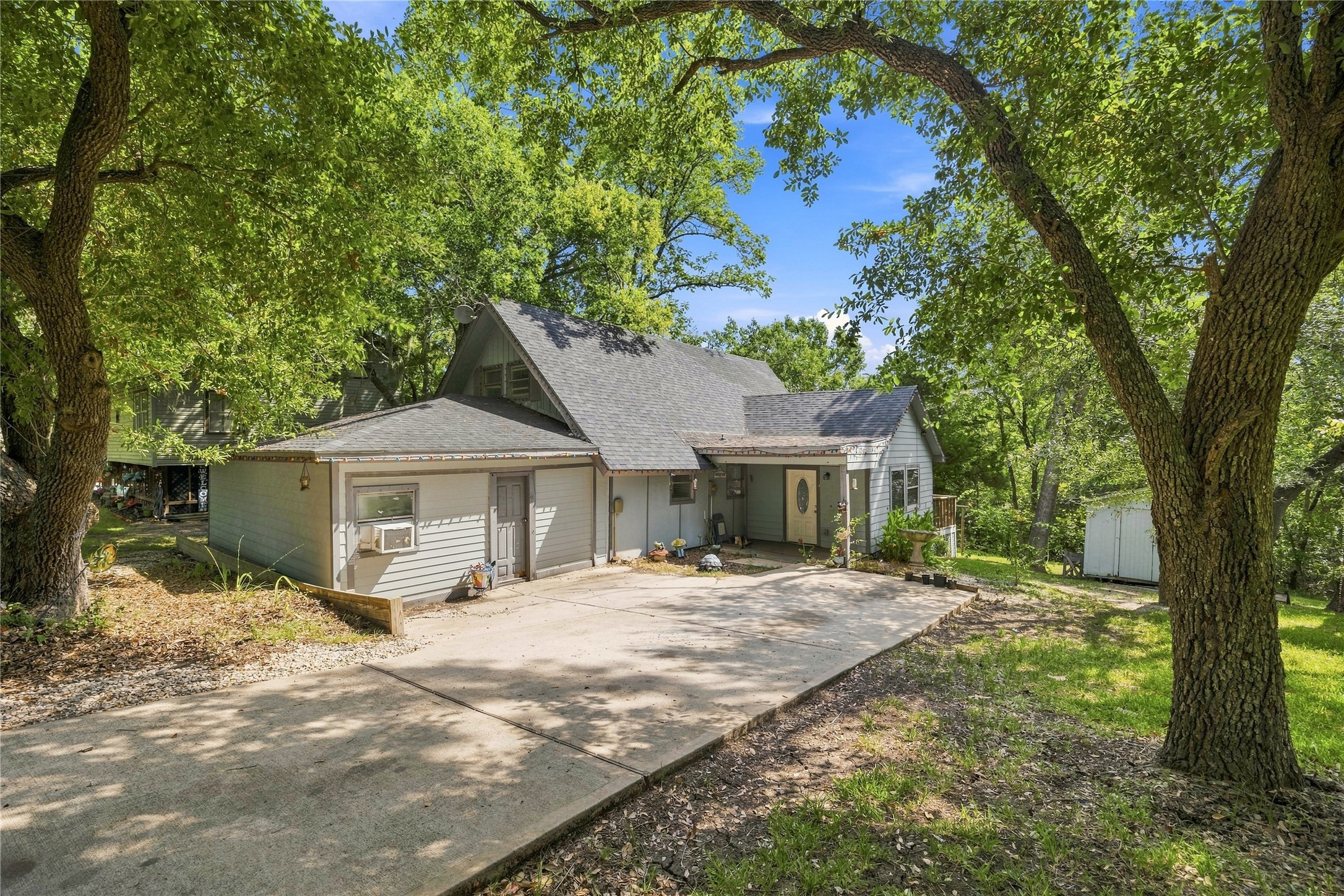 761 N Forest Cove Loop Property Photo 4