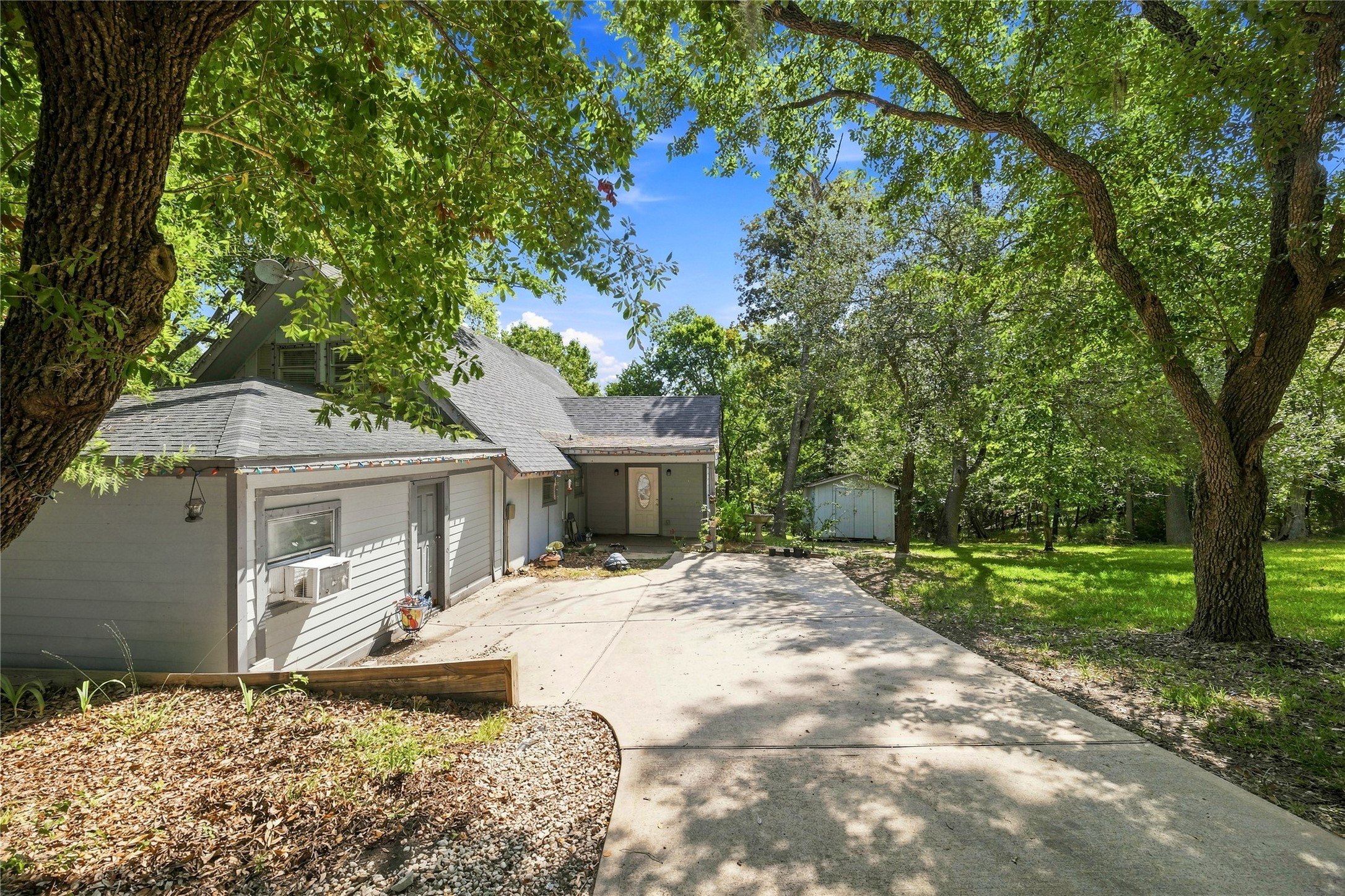761 N Forest Cove Loop Property Photo 5