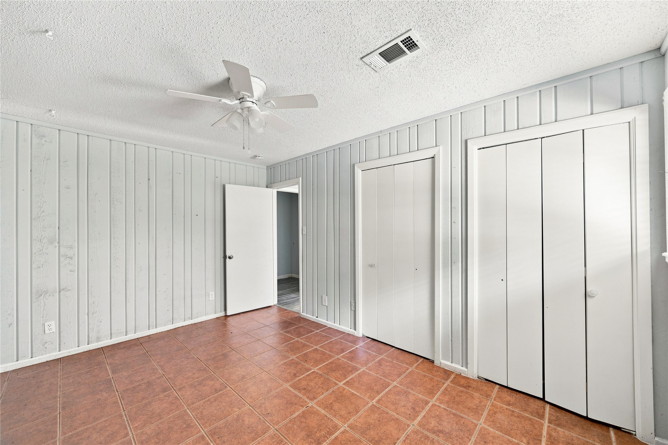 761 N Forest Cove Loop Property Photo 20