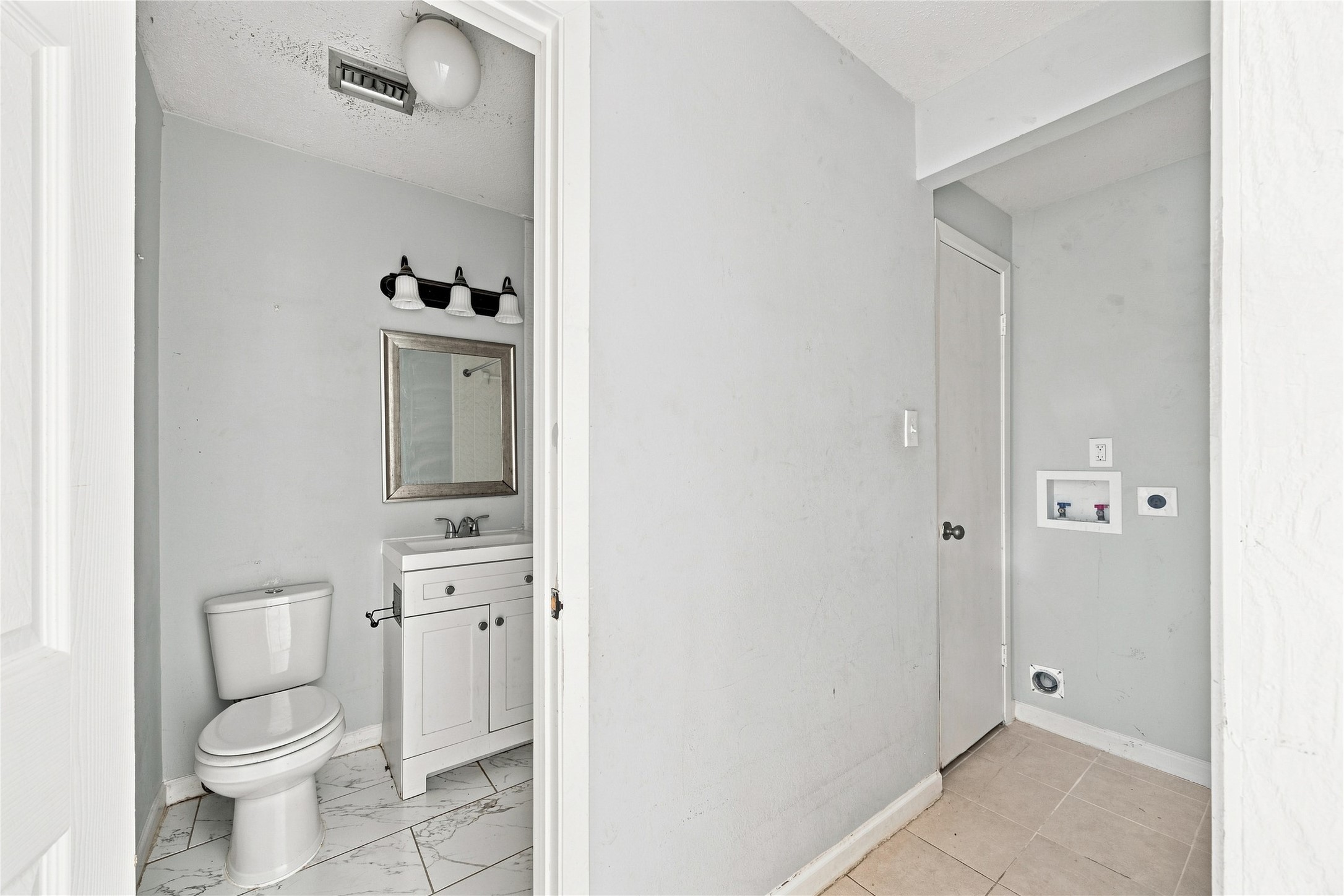 761 N Forest Cove Loop Property Photo 21