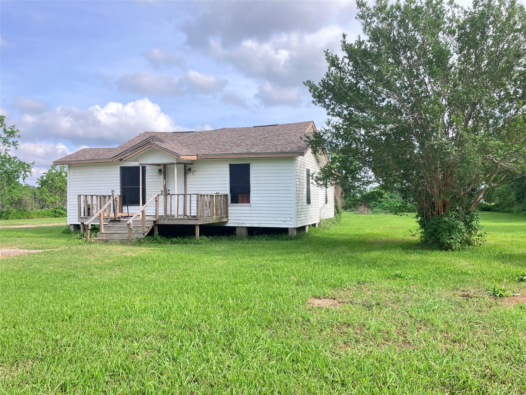 13007 28th Street Property Photo 4