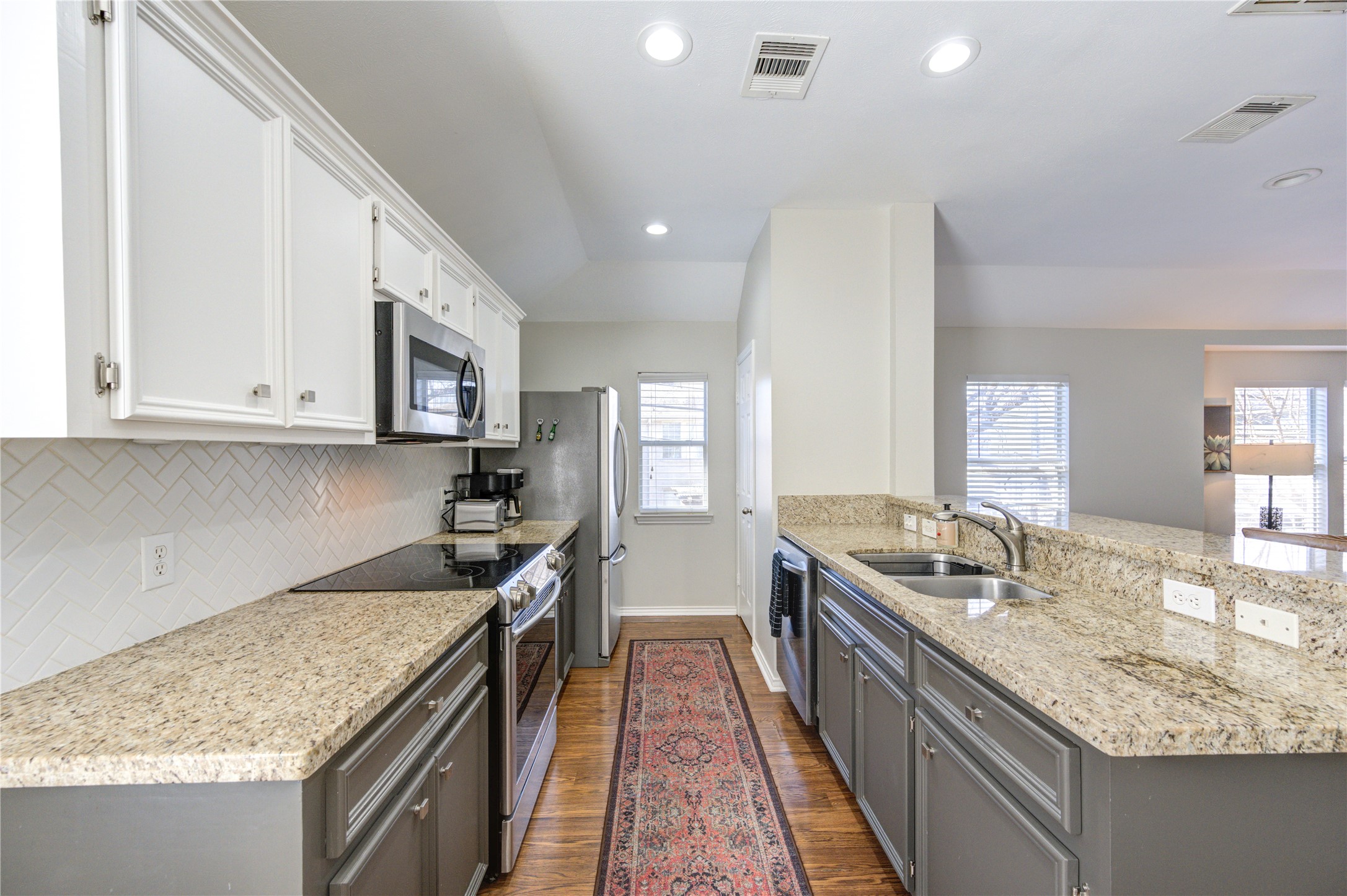 1838 Wheeler Street Property Photo 2