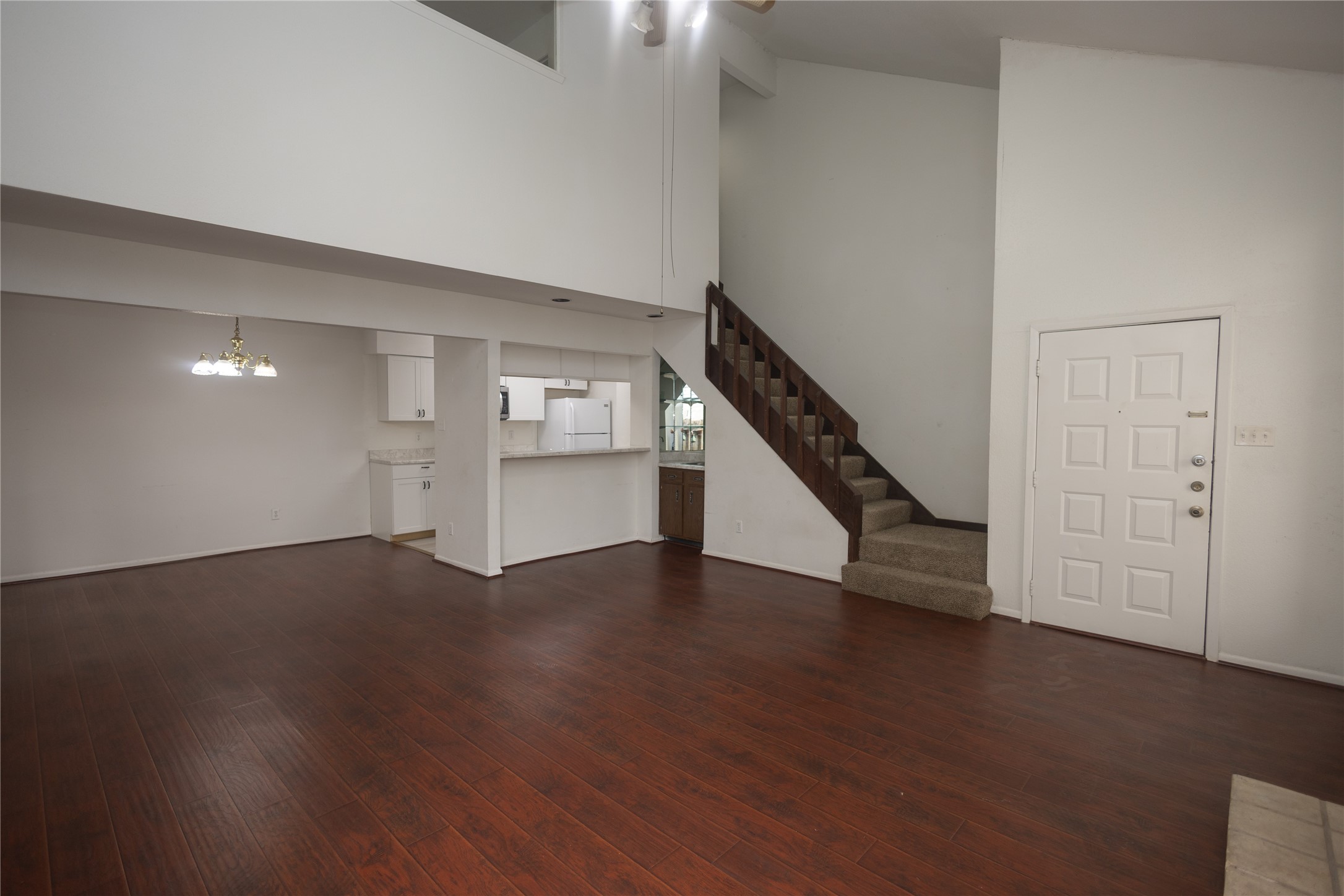 8100 Cambridge Street 89 Property Photo 6