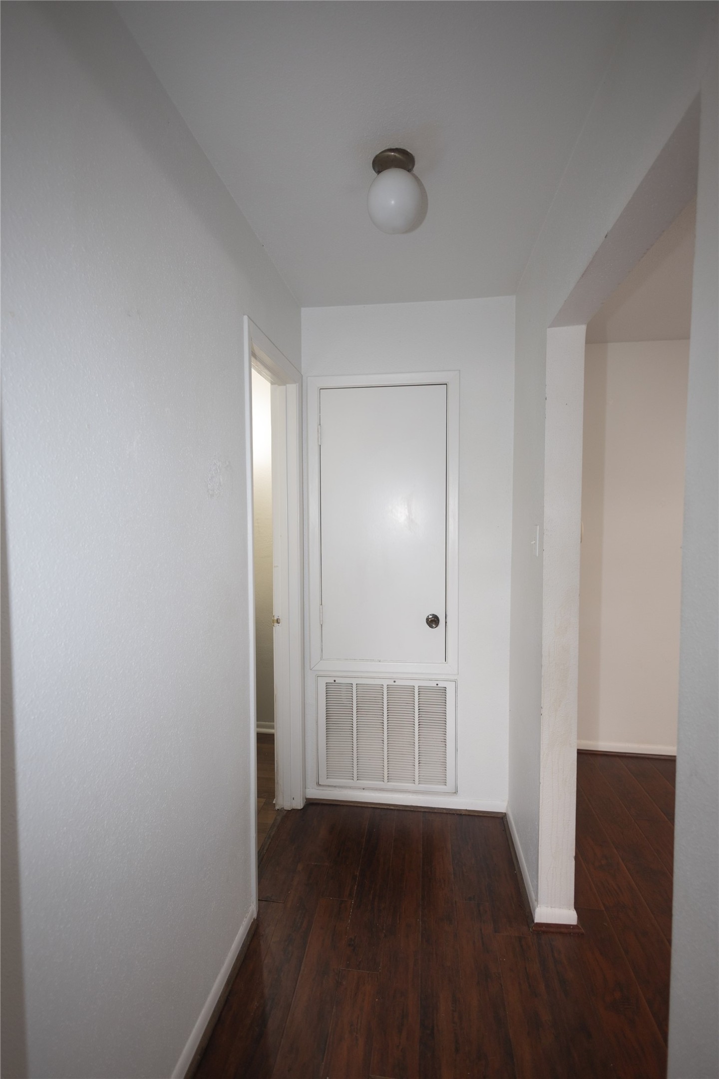 8100 Cambridge Street 89 Property Photo 13