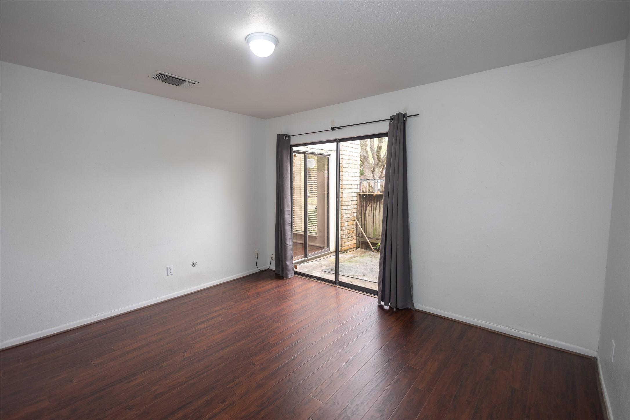 8100 Cambridge Street 89 Property Photo 15