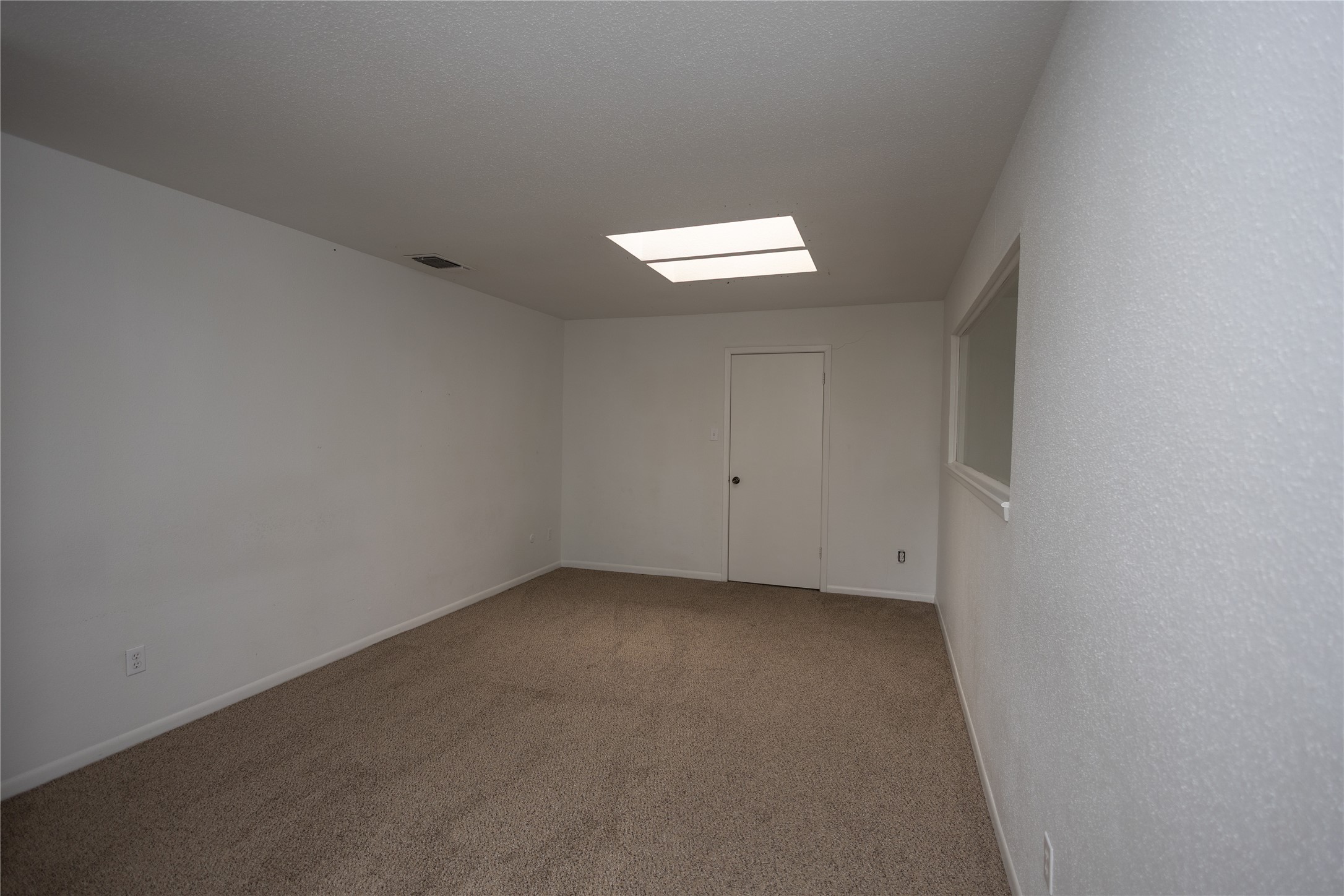 8100 Cambridge Street 89 Property Photo 29