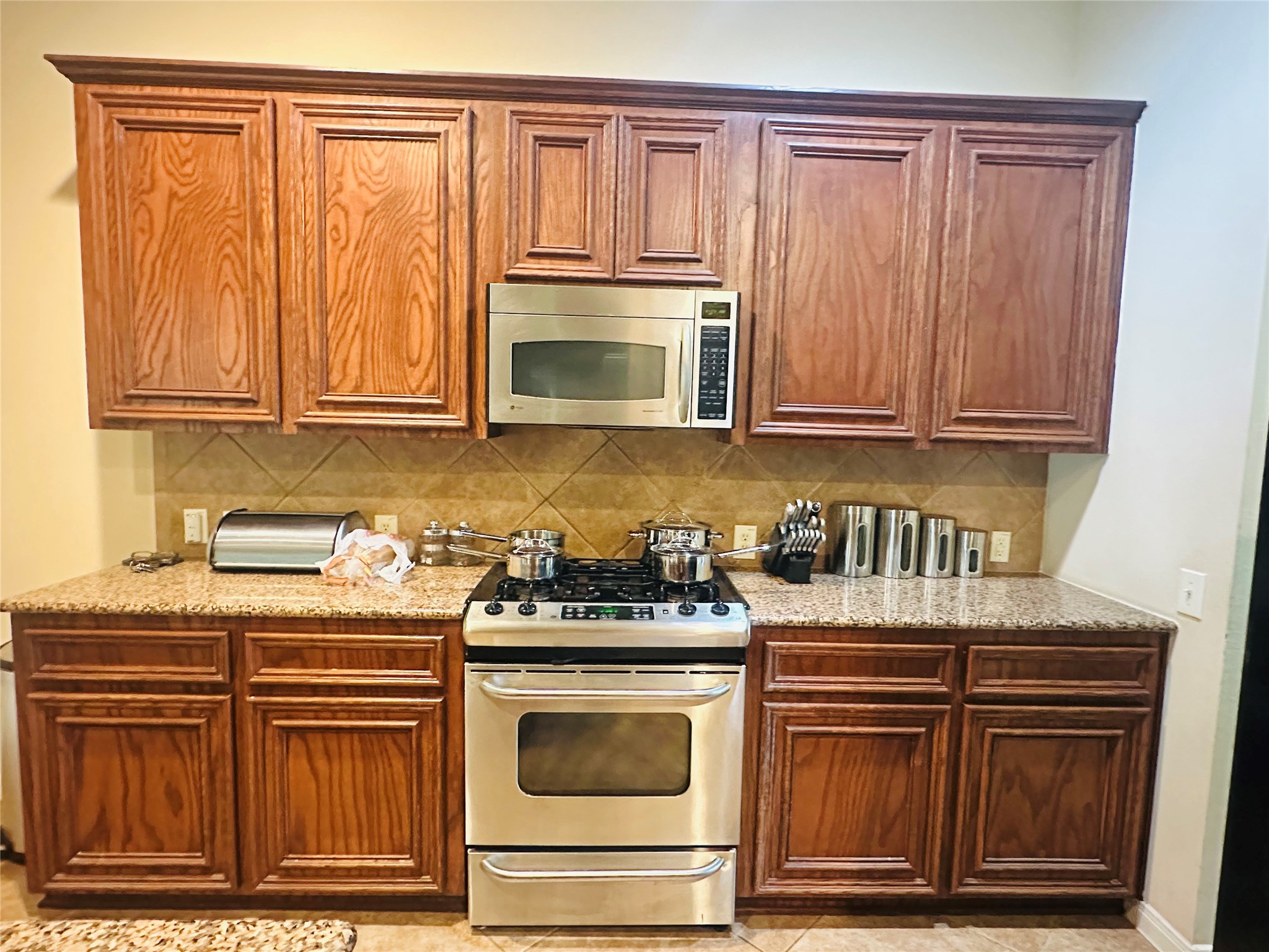 15923 Maple Shores Drive Property Photo 9