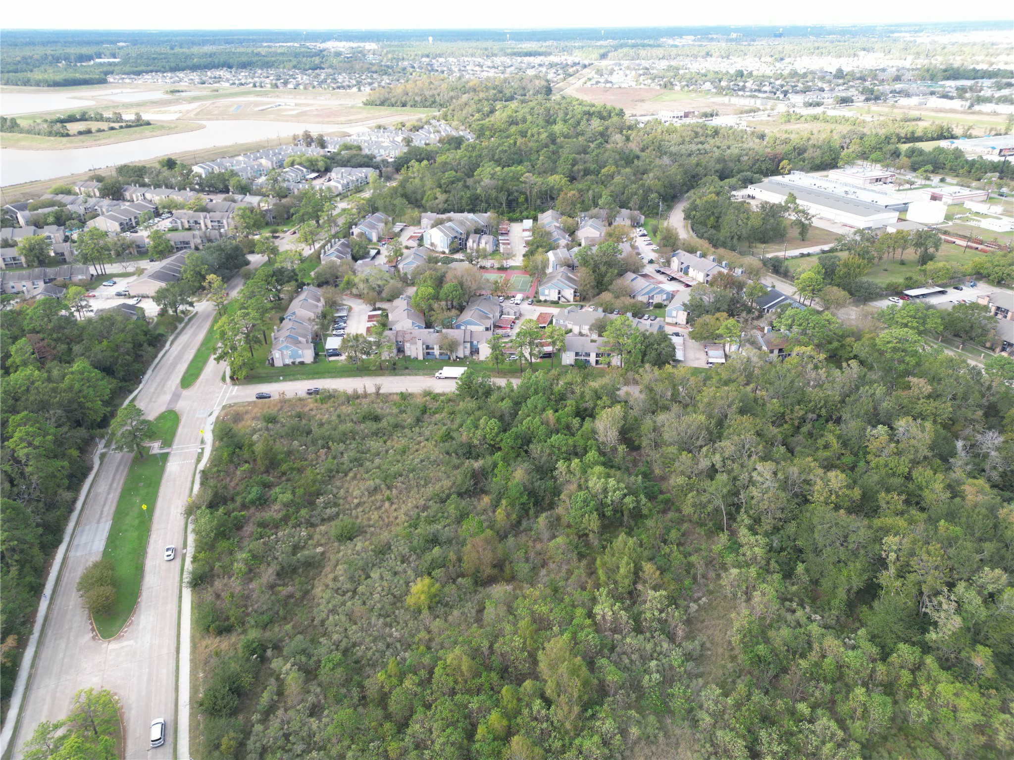 14240 Ella Boulevard Property Photo 2