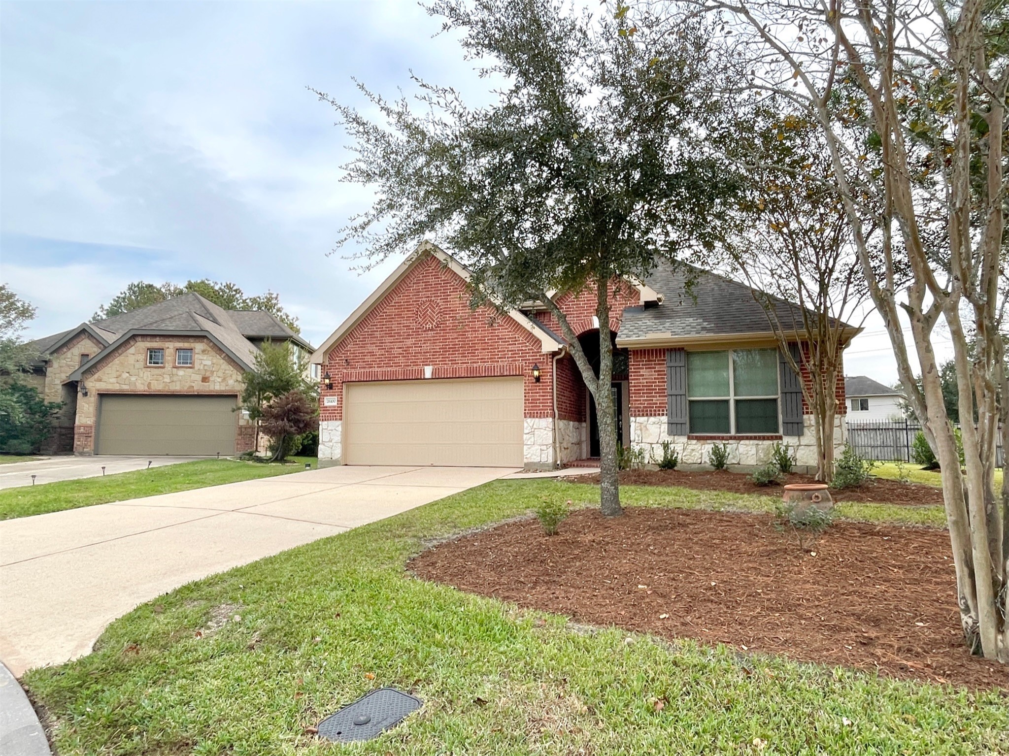 26100 Brickhill Drive Property Photo 2