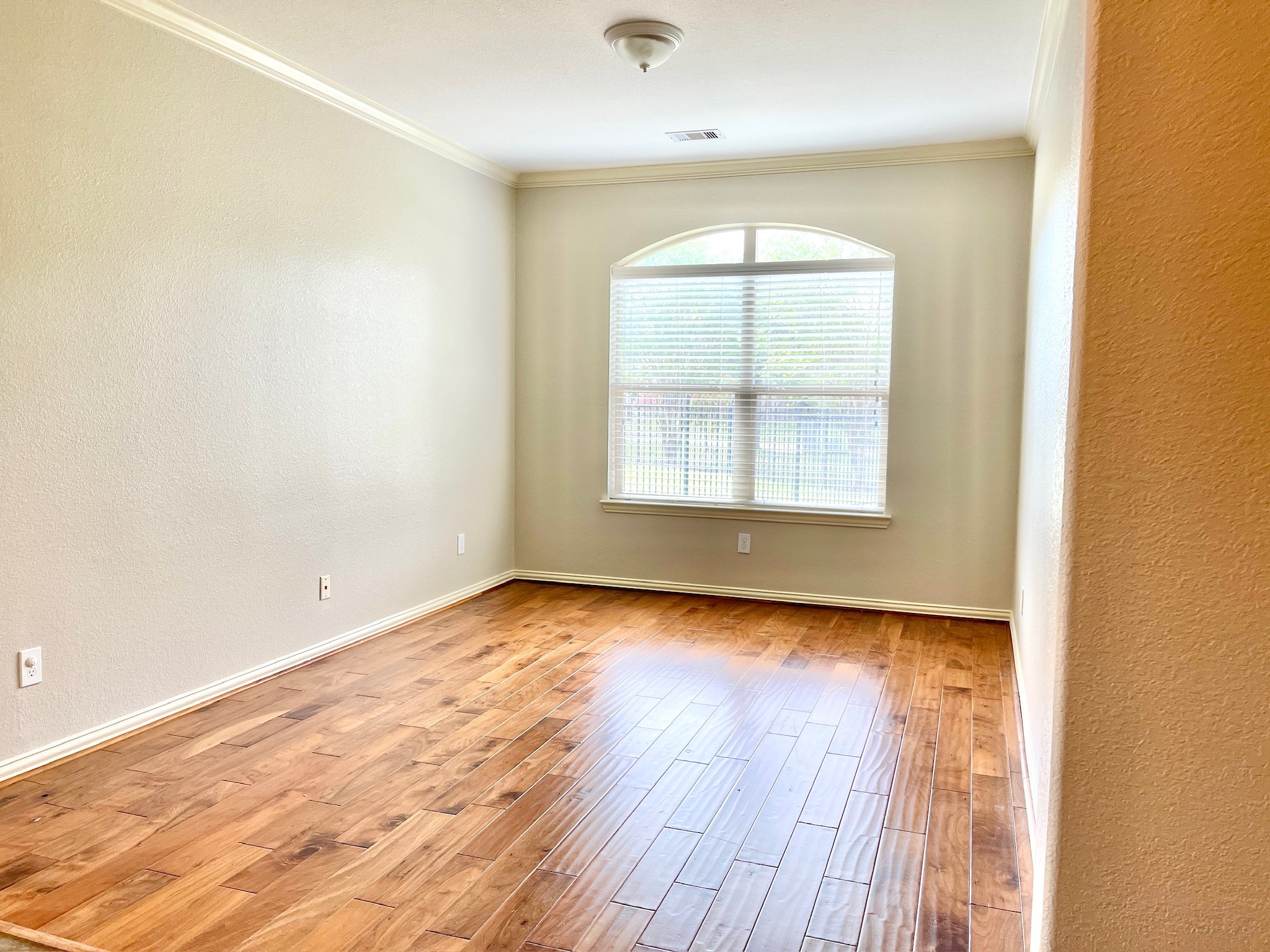 26100 Brickhill Drive Property Photo 10