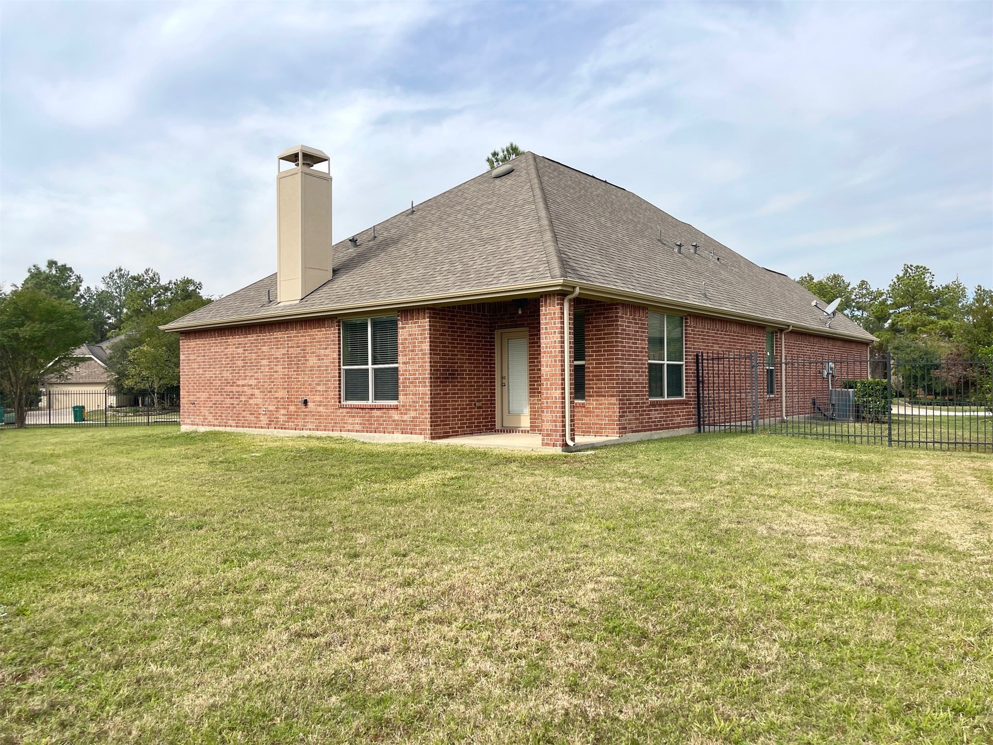 26100 Brickhill Drive Property Photo 24