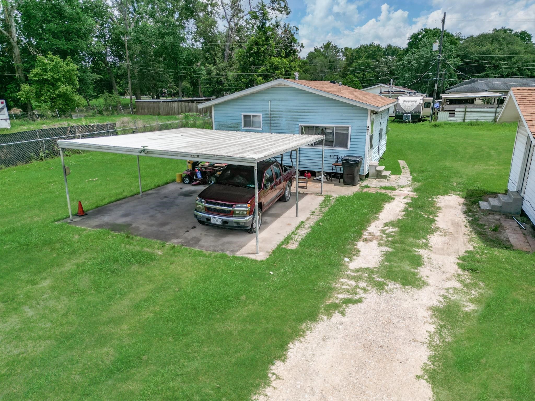 3610 Almeda Genoa Road Property Photo 2