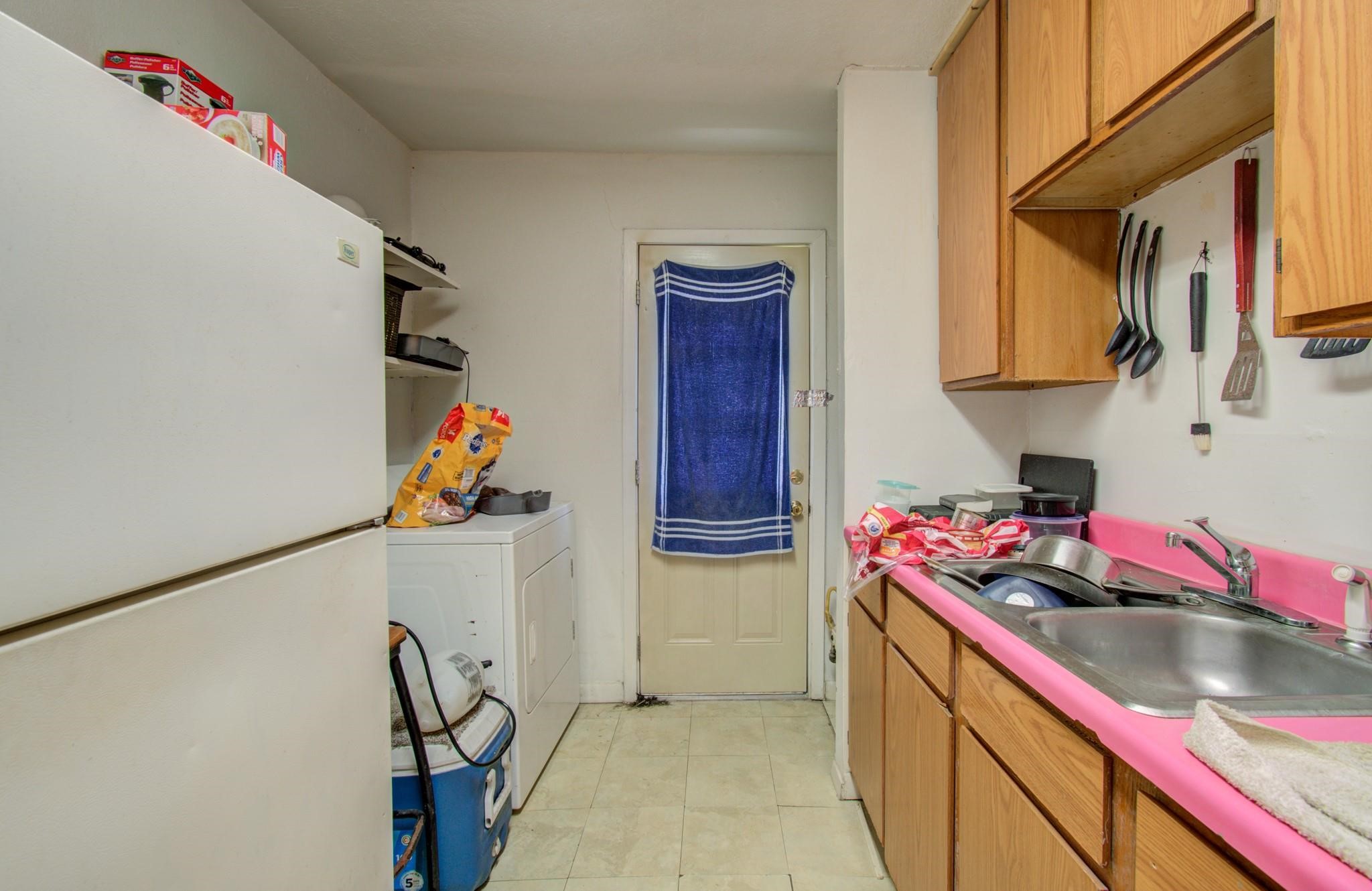 3610 Almeda Genoa Road Property Photo 8