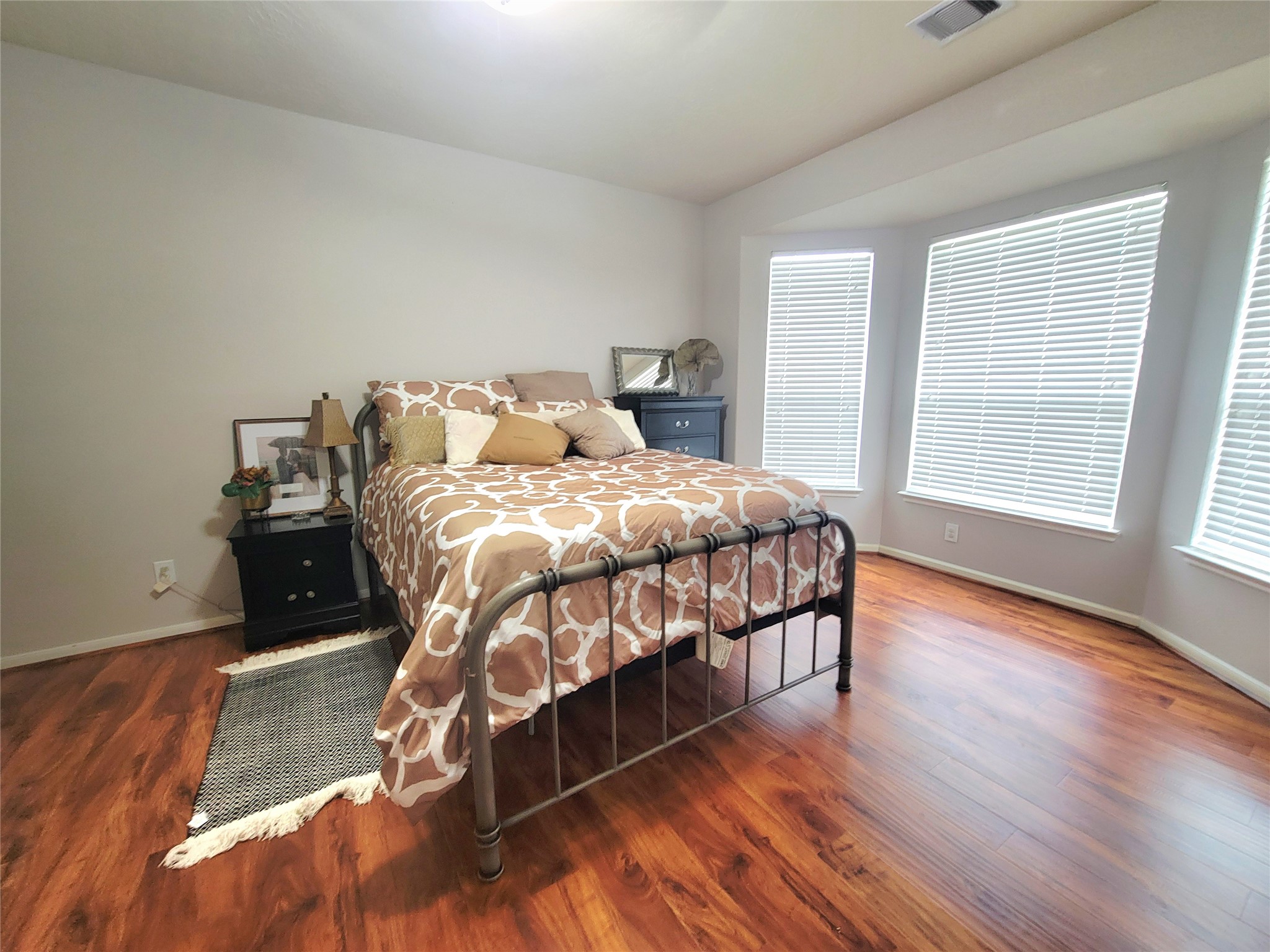 8811 Henrico Lane Property Photo 6