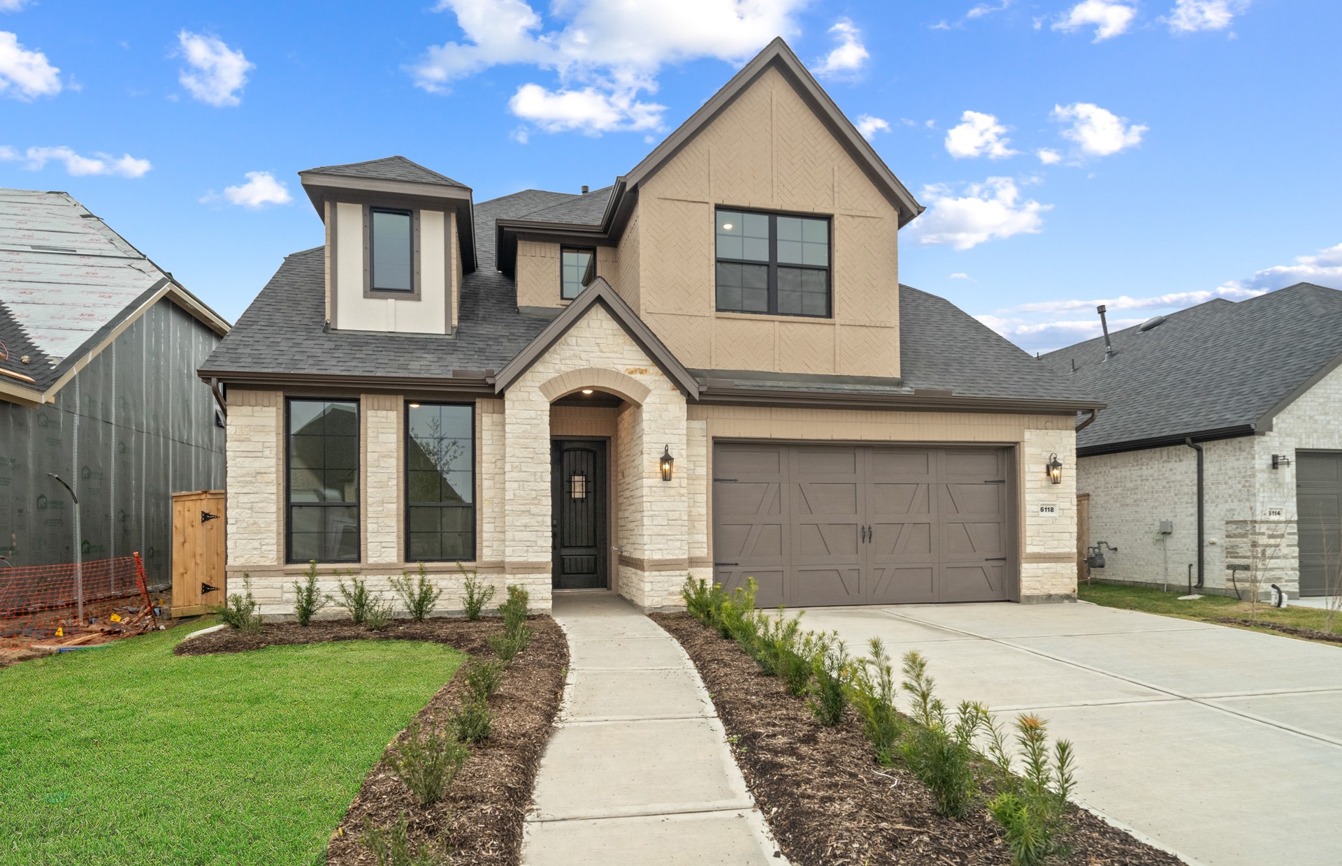 6118 Lush Pasture Lane Property Photo 1