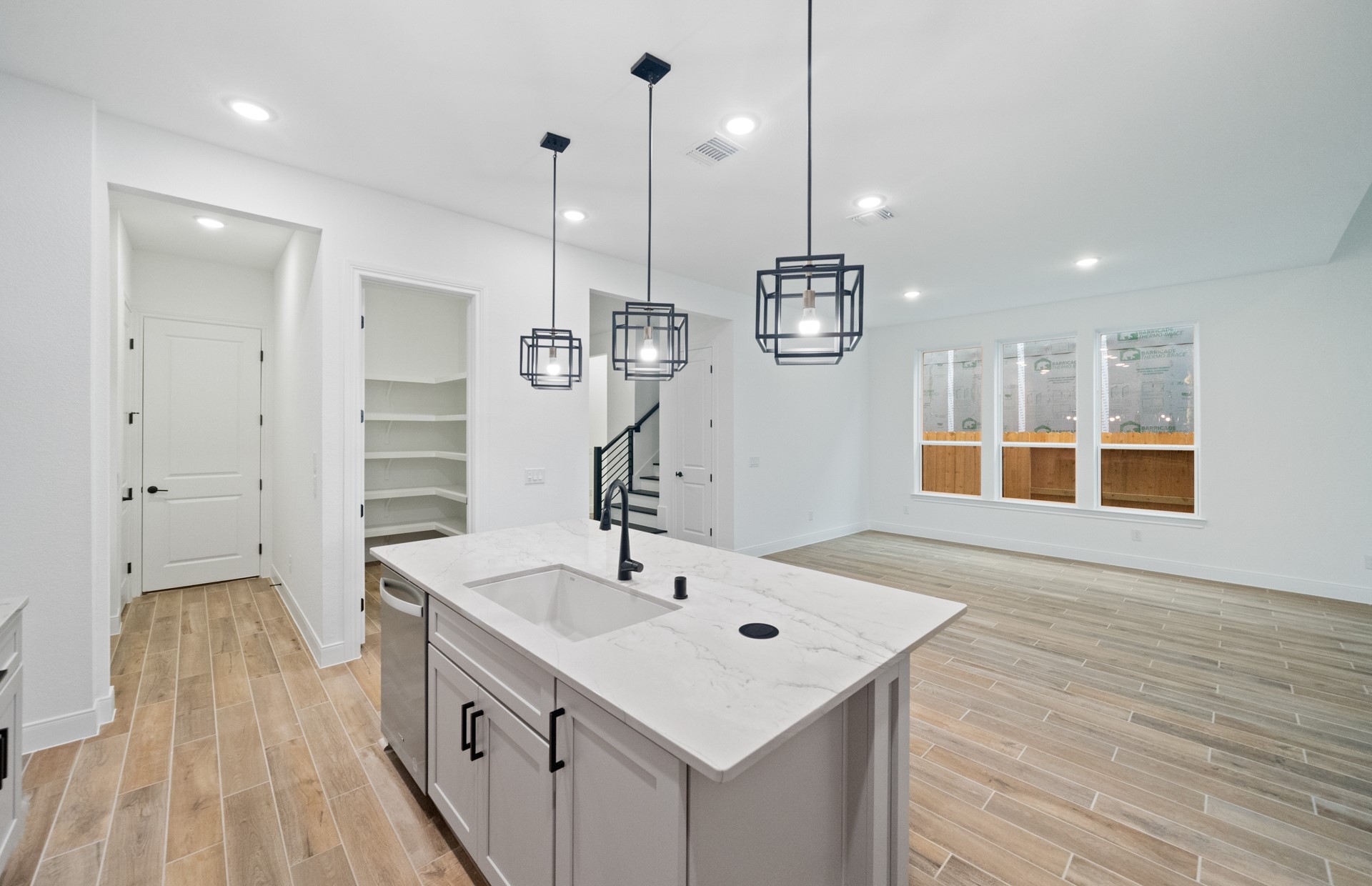 6118 Lush Pasture Lane Property Photo 10