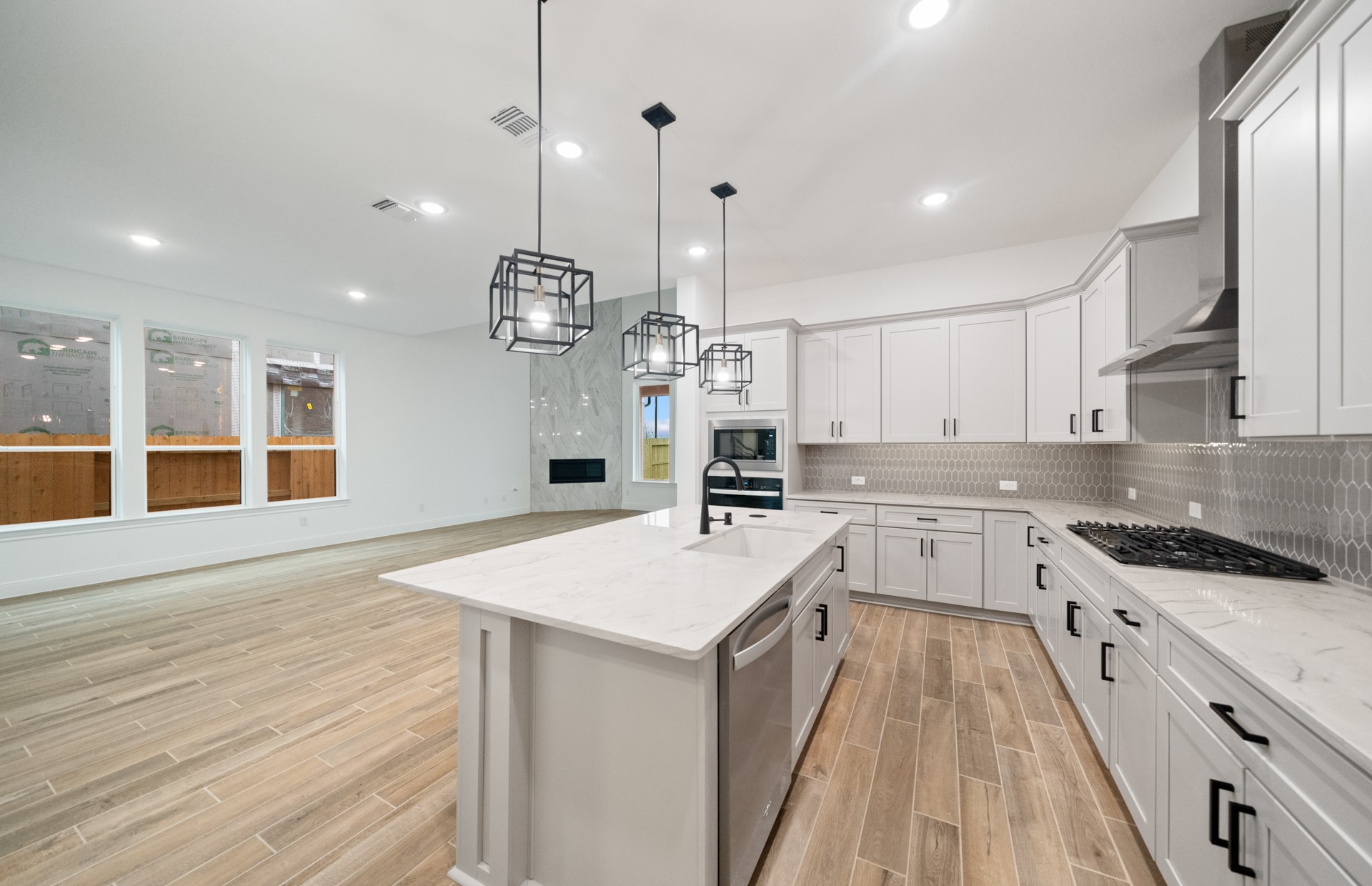 6118 Lush Pasture Lane Property Photo 11