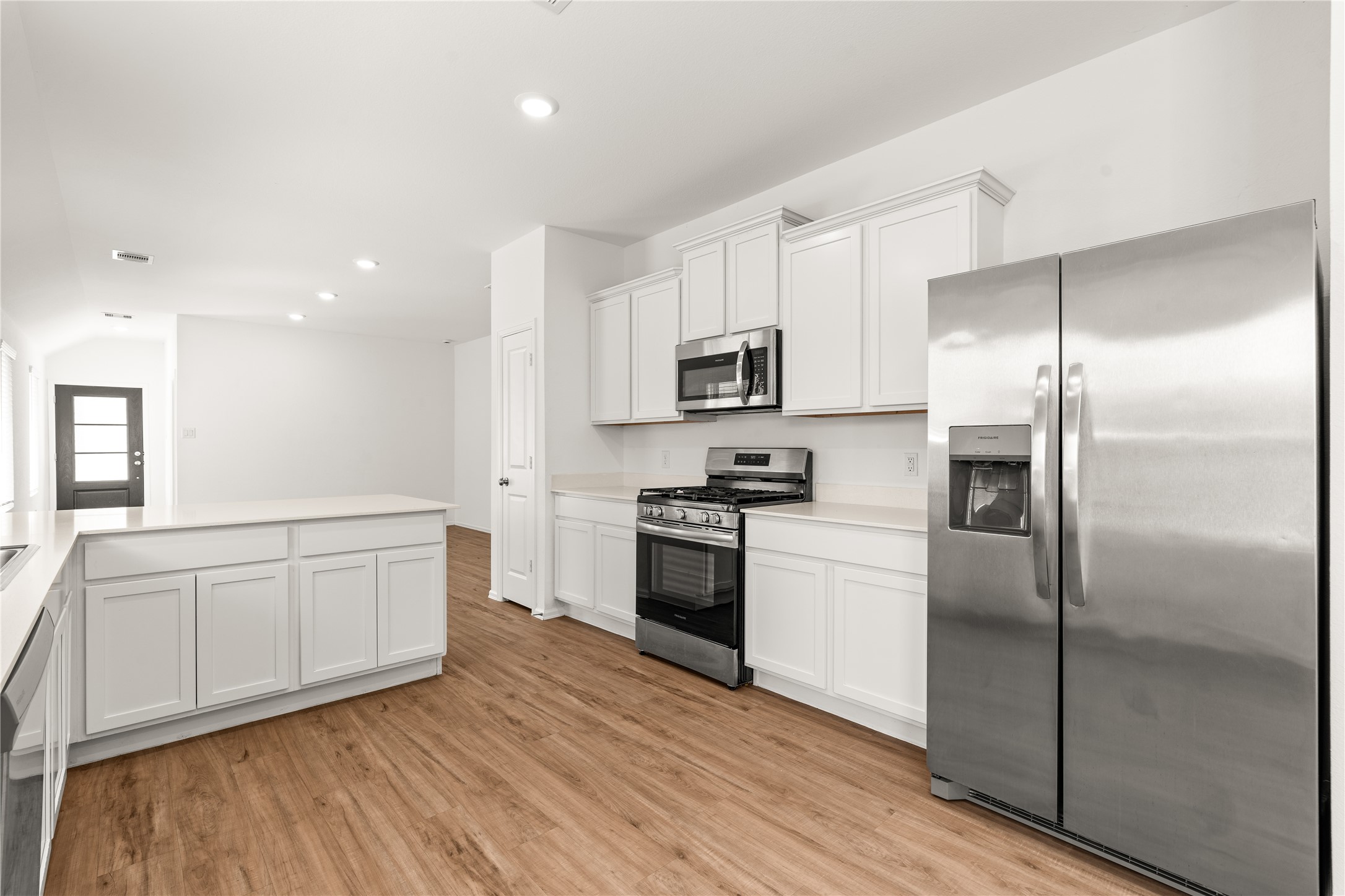 2039 Barrett Gables Drive Property Photo 12